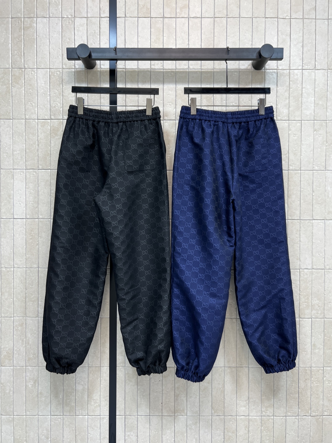 G家 25秋冬新款 GG提花束脚休闲裤 松紧腰身设计 上身不挑身材穿搭 束脚口的慢跑裤型 显瘦又时髦帅气