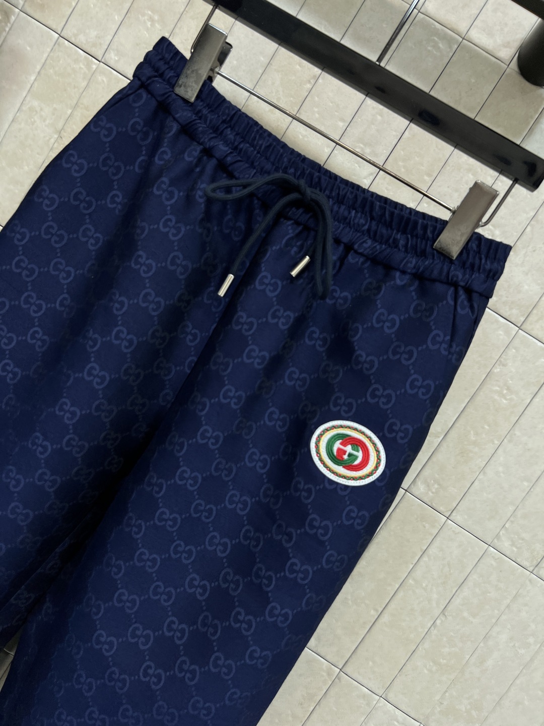 G家 25秋冬新款 GG提花束脚休闲裤 松紧腰身设计 上身不挑身材穿搭 束脚口的慢跑裤型 显瘦又时髦帅气