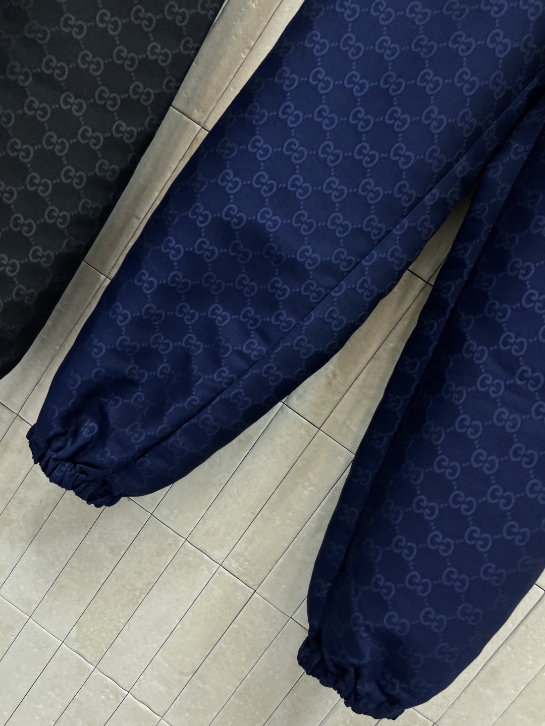 G家 25秋冬新款 GG提花束脚休闲裤 松紧腰身设计 上身不挑身材穿搭 束脚口的慢跑裤型 显瘦又时髦帅气