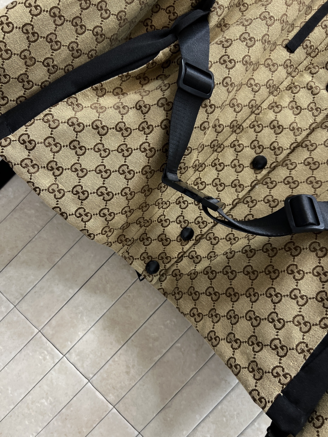 G家 25秋冬新款 双G提花连帽高领滑雪夹克 经典双G老花+黑色拼接 辨识度超高！高性能面料 保暖又防风