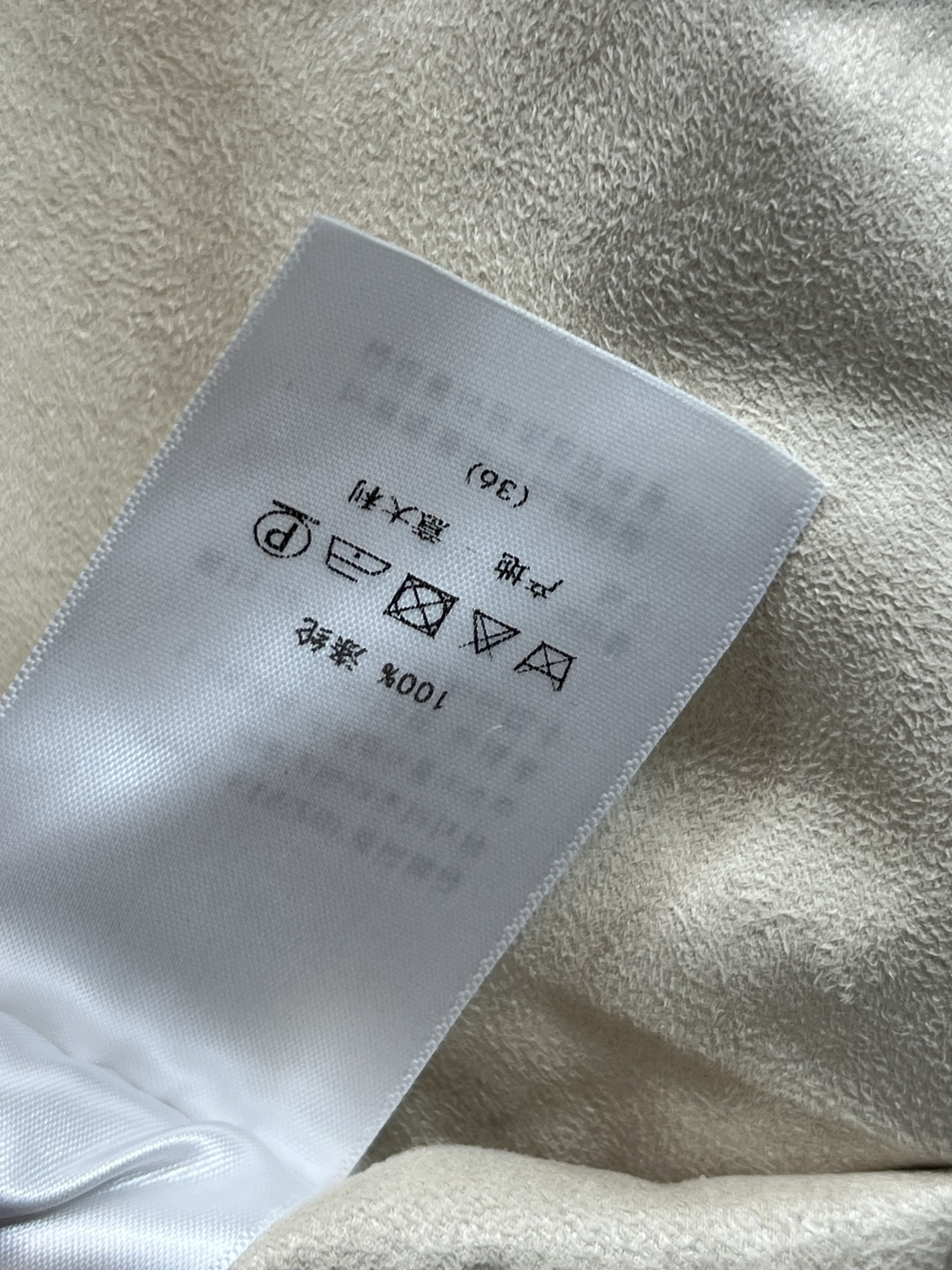 D家 25秋冬新款 羊羔绒拼接针织短款两穿夹克外套 双面穿设计 浅灰色调超温柔 短款剪裁+高领拉链 保暖