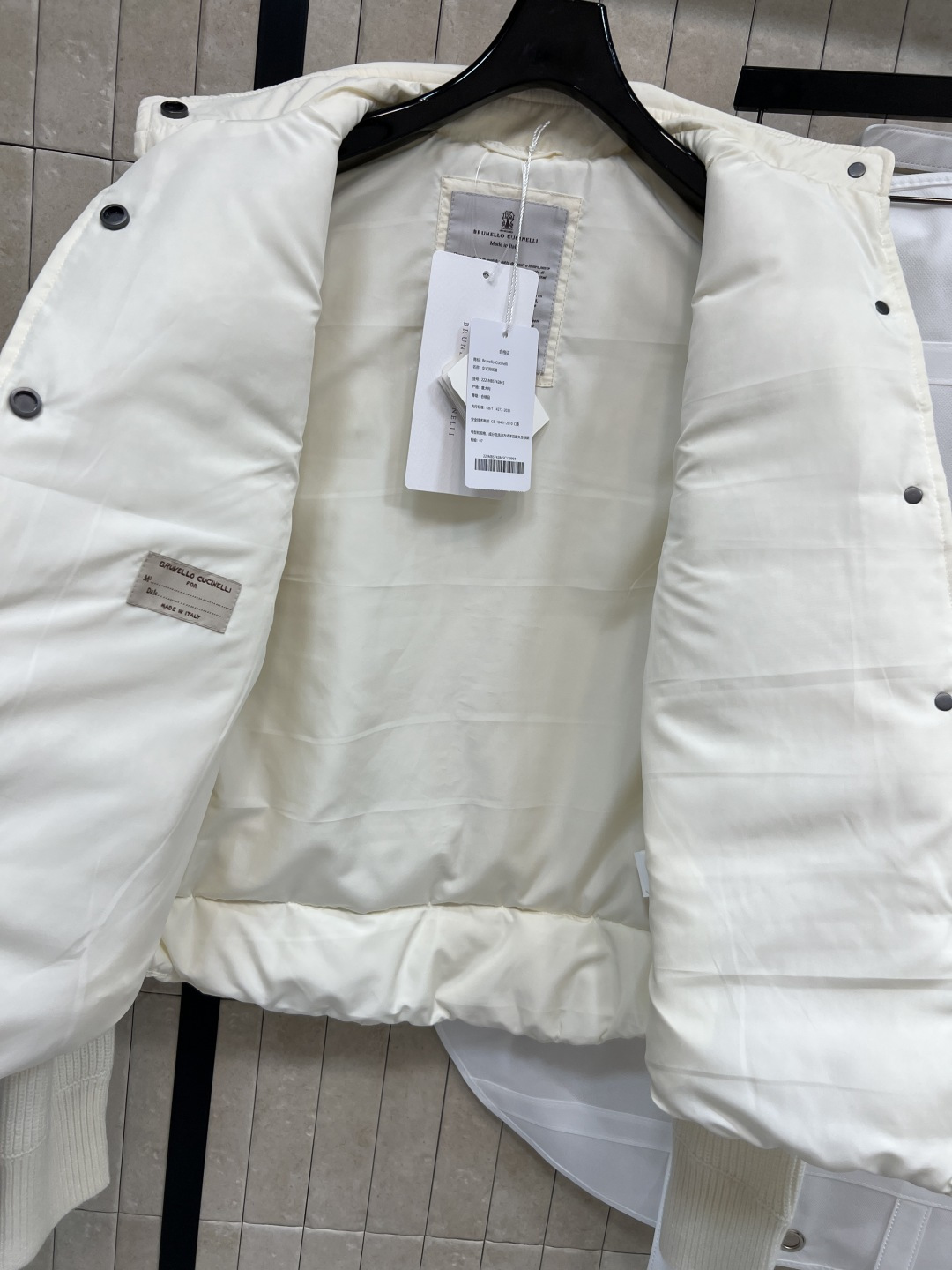 BRU家 25秋冬新款 长袖羊绒针织拼接羽绒服 气质宽松轻薄翻领羽绒服外套 主体国标90白鹅绒填充 袖子