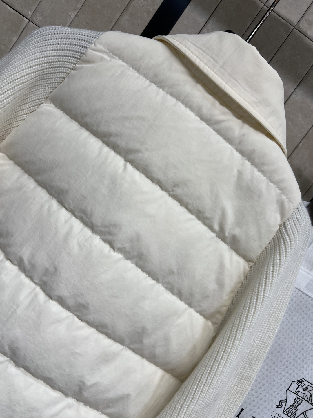 BRU家 25秋冬新款 长袖羊绒针织拼接羽绒服 气质宽松轻薄翻领羽绒服外套 主体国标90白鹅绒填充 袖子