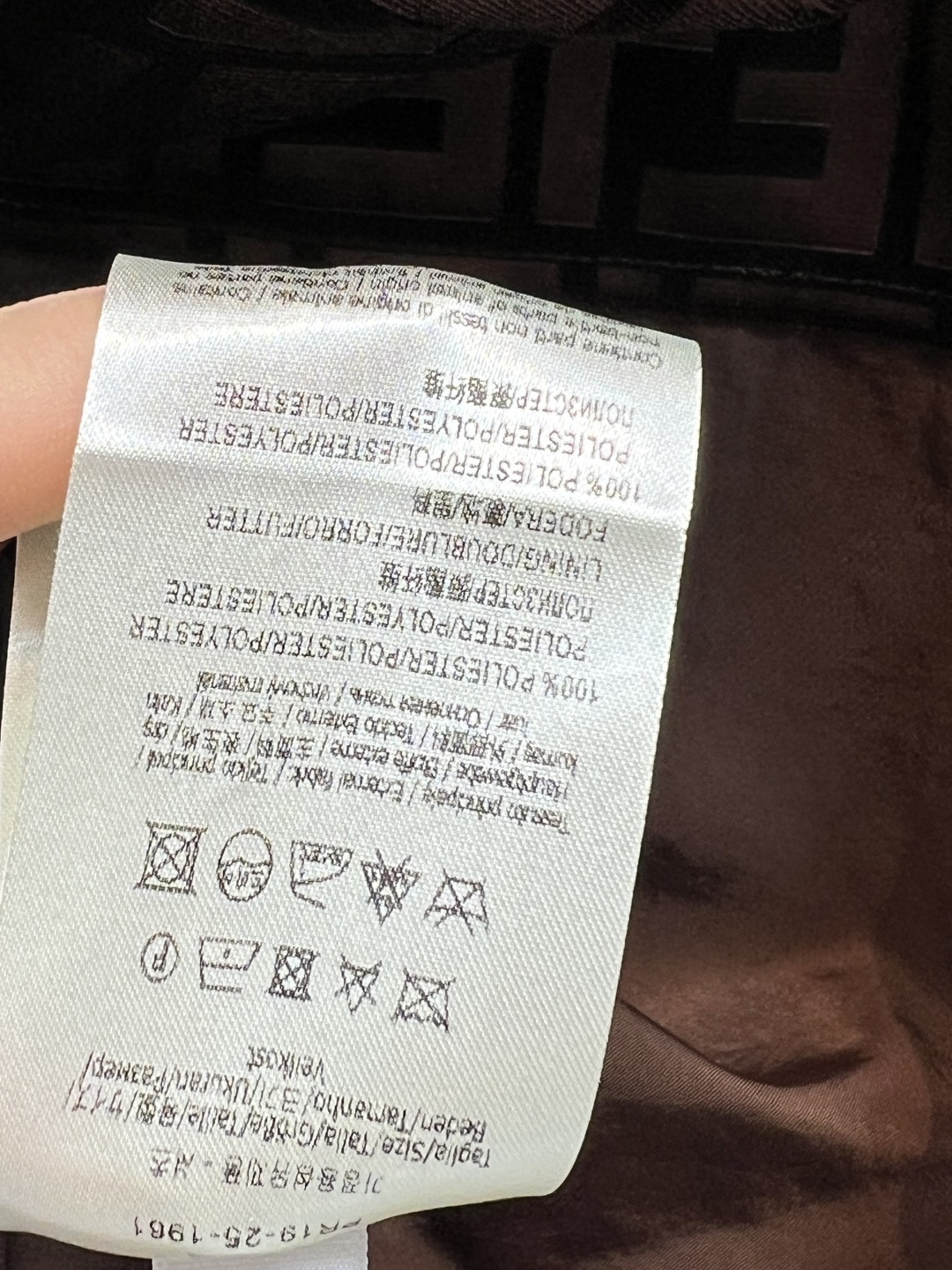 FD家 25秋冬新款 FF提花丝绒拼接休闲套装 连帽拼接拉链外套+FF提花阔腿裤 标志性FF老花图案 辨