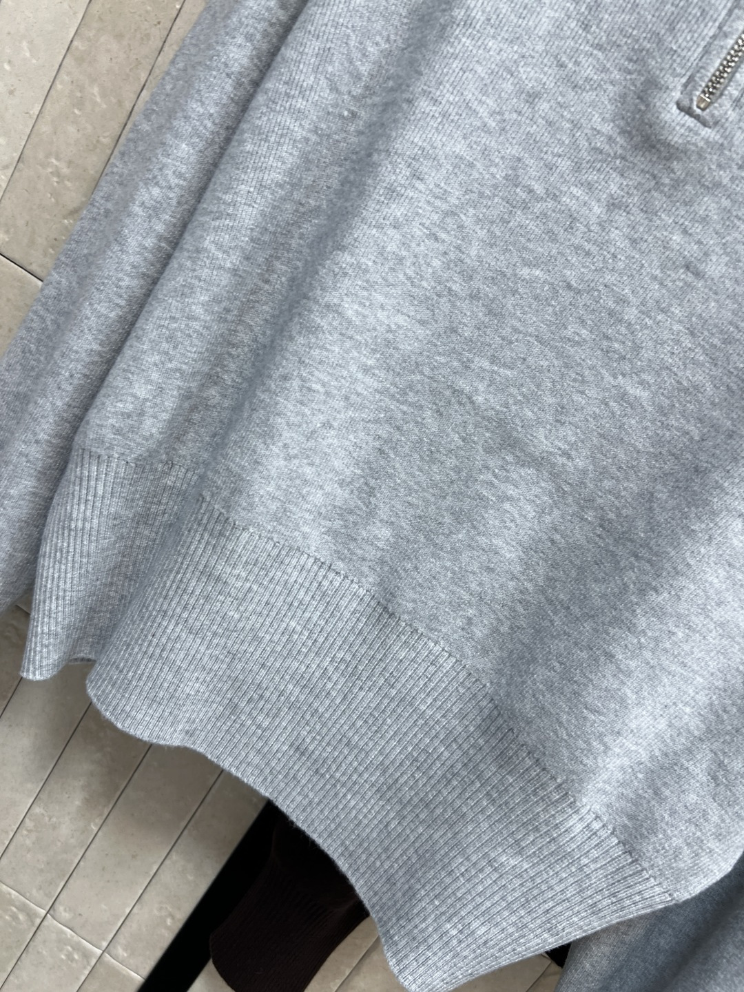 MIu家 25秋冬新款 半拉链高领针织衫 柔软针织面料 高领+半拉链设计 保暖又休闲 秋冬穿超合适！胸前