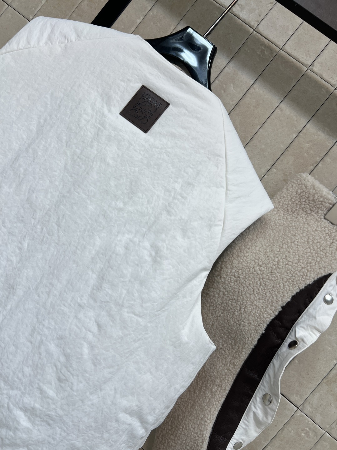 LW家 25秋冬新款 皮毛一体棉服马甲 可拆卸羊羔毛领棉马甲+双面穿皮毛马甲 一衣多穿超实用！外套正面按