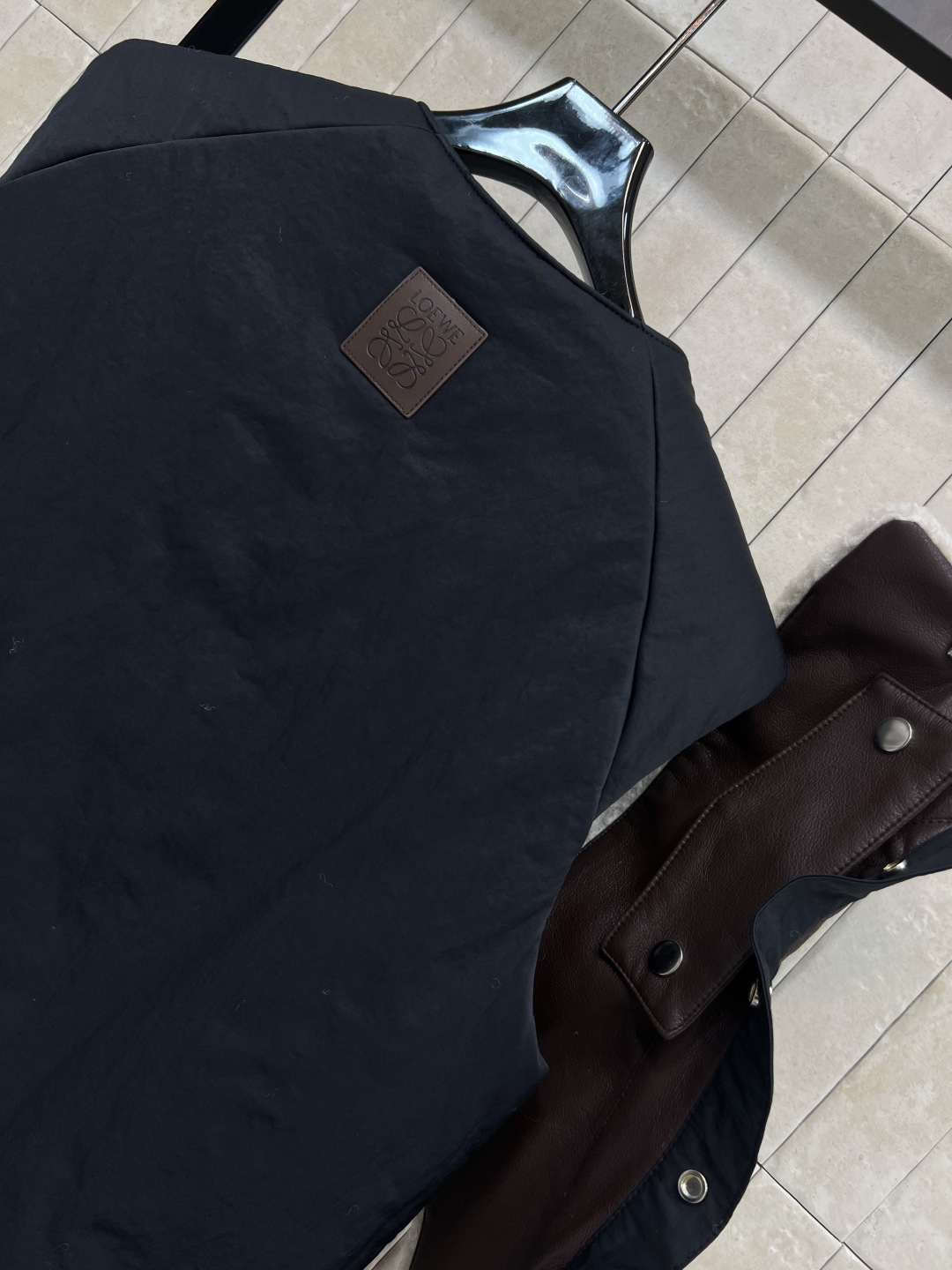 LW家 25秋冬新款 皮毛一体棉服马甲 可拆卸羊羔毛领棉马甲+双面穿皮毛马甲 一衣多穿超实用！外套正面按