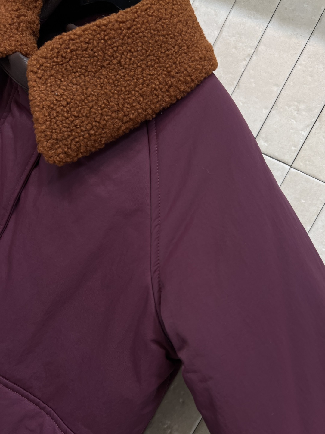 LW家 25秋冬新款 皮毛一体棉服 可拆卸羊羔毛领棉外套 +双面穿皮毛马甲 一衣多穿超实用！外套正面按扣