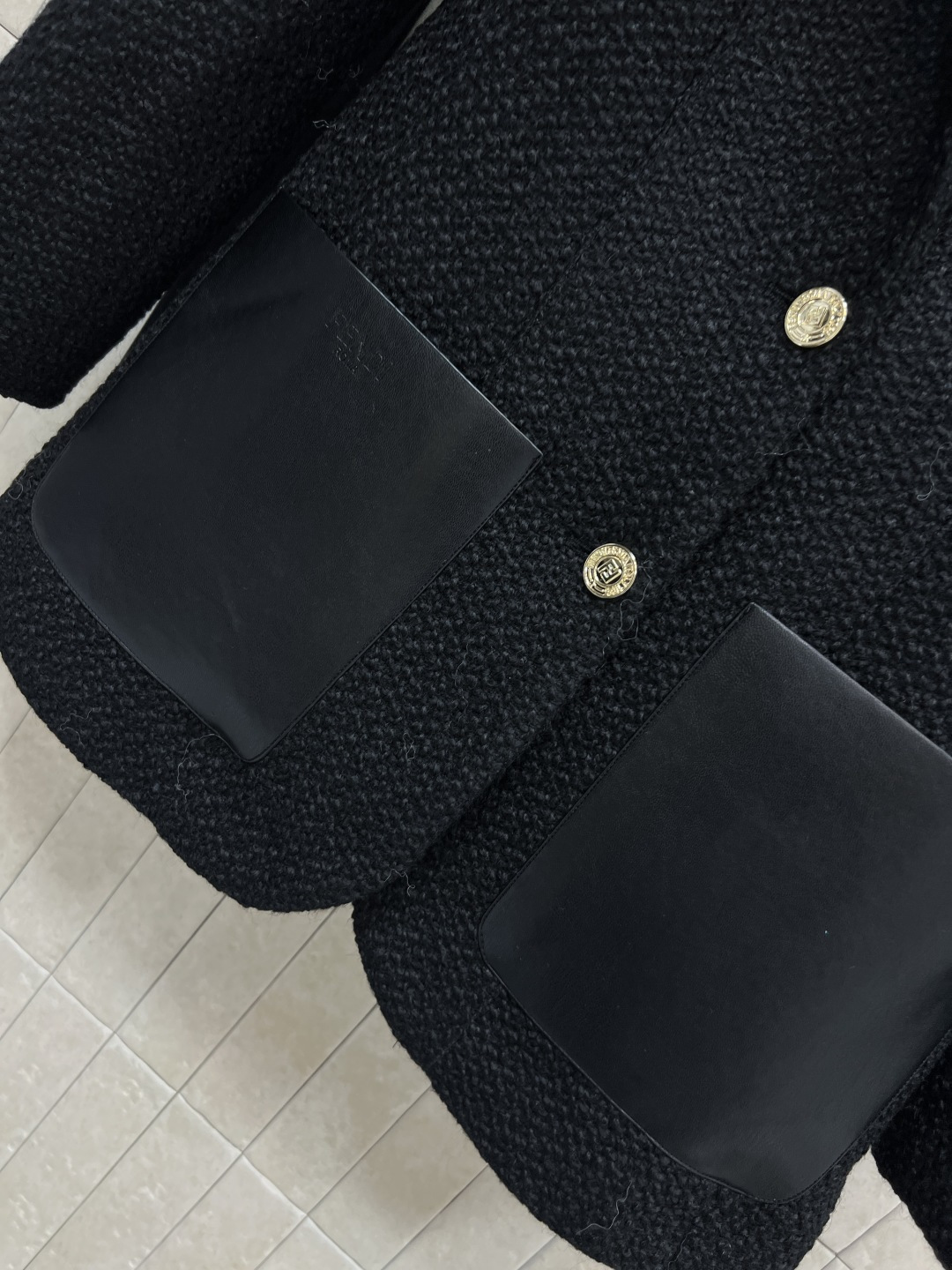 FD家 25秋冬新款 粗花呢编织西装外套 质感高级又透气 秋冬穿超合适！单排扣+翻领设计 简约大方 通勤