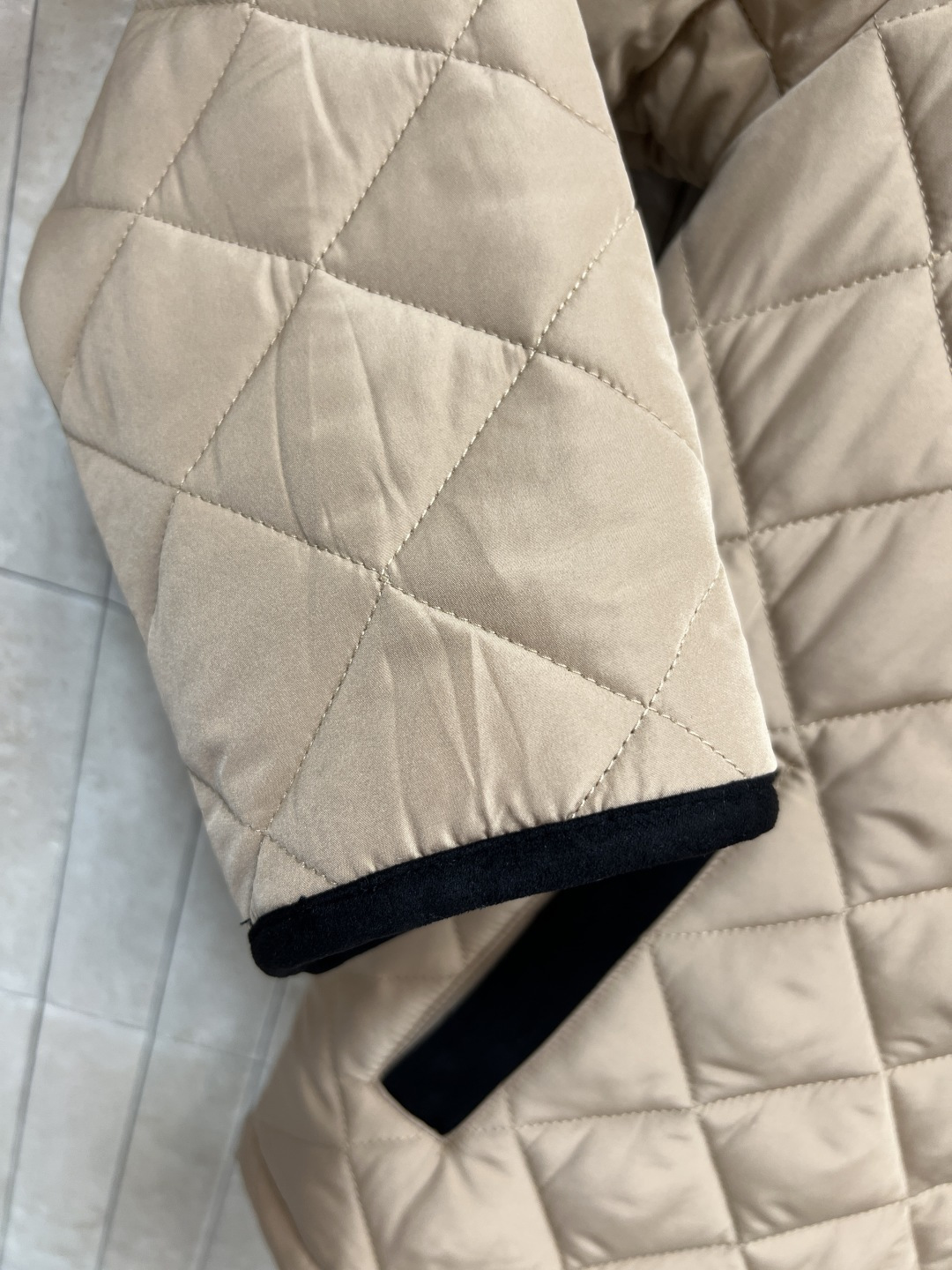 CE家 25秋冬新款 菱形格纹拼接棉服 鹿皮绒驳领 正面菱形绗缝+经典凯旋门刺绣 细节满分 低调高级感拉