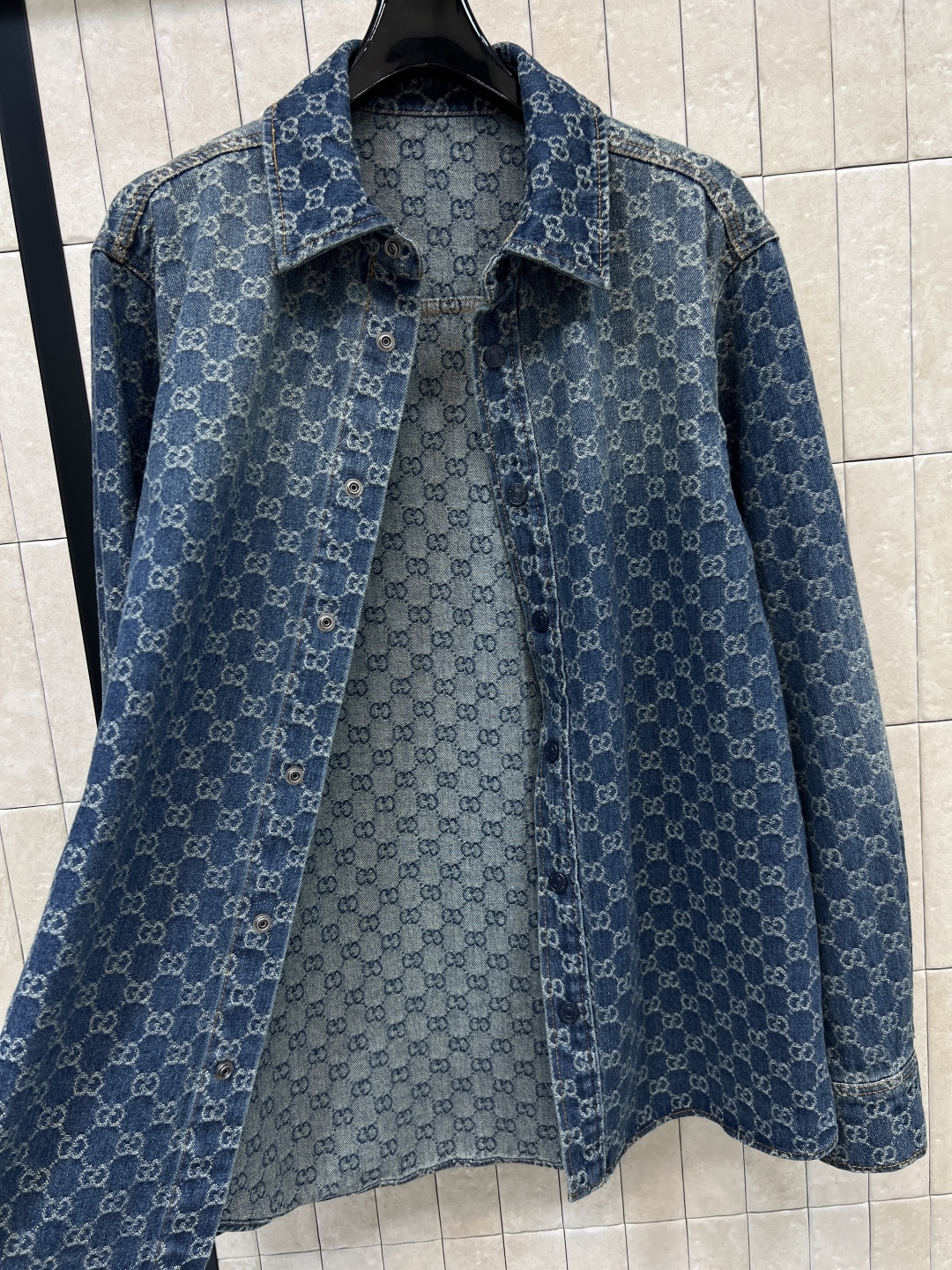 G家 26春夏新款 GG老花渐变牛仔衬衫 满印GG标志 复古又潮流！高品质牛仔布 耐磨有型 宽松版型超显