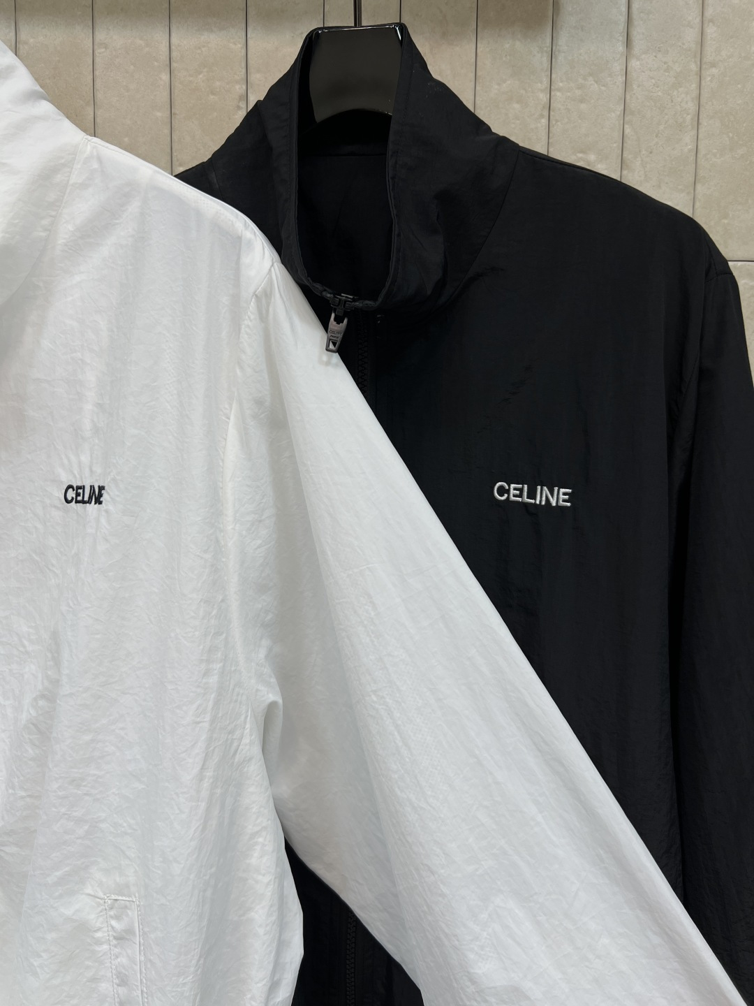 CE家 26春夏新款 立领防晒外套 采用透气尼龙面料 防风防晒 春夏穿超合适！立领+拉链设计 抽绳下摆和