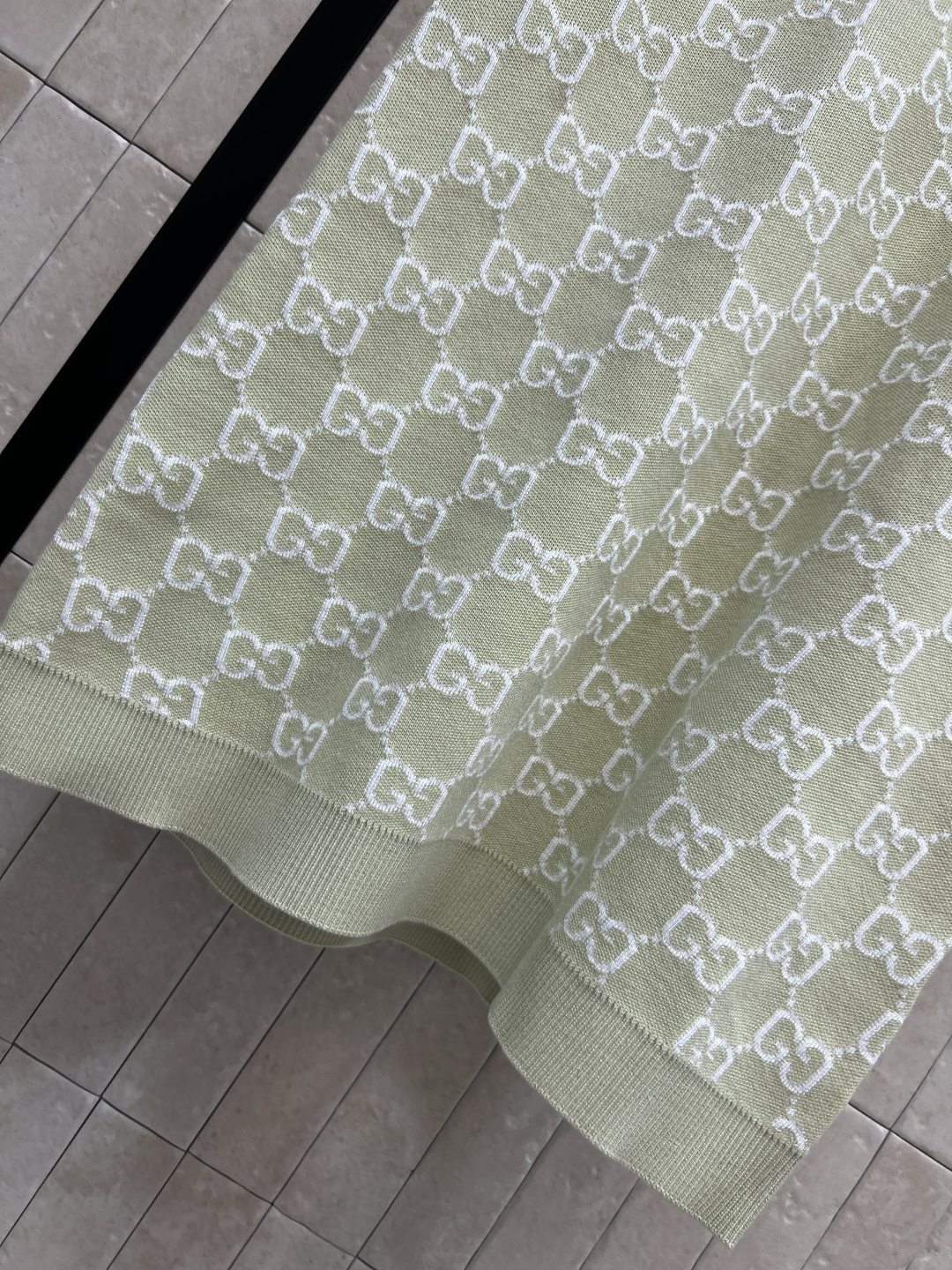 G家 26春夏新款 牛油果绿GG提花针织背心裙  采用柔软针织面料 满印双G老花图案 清新又复古A字版型