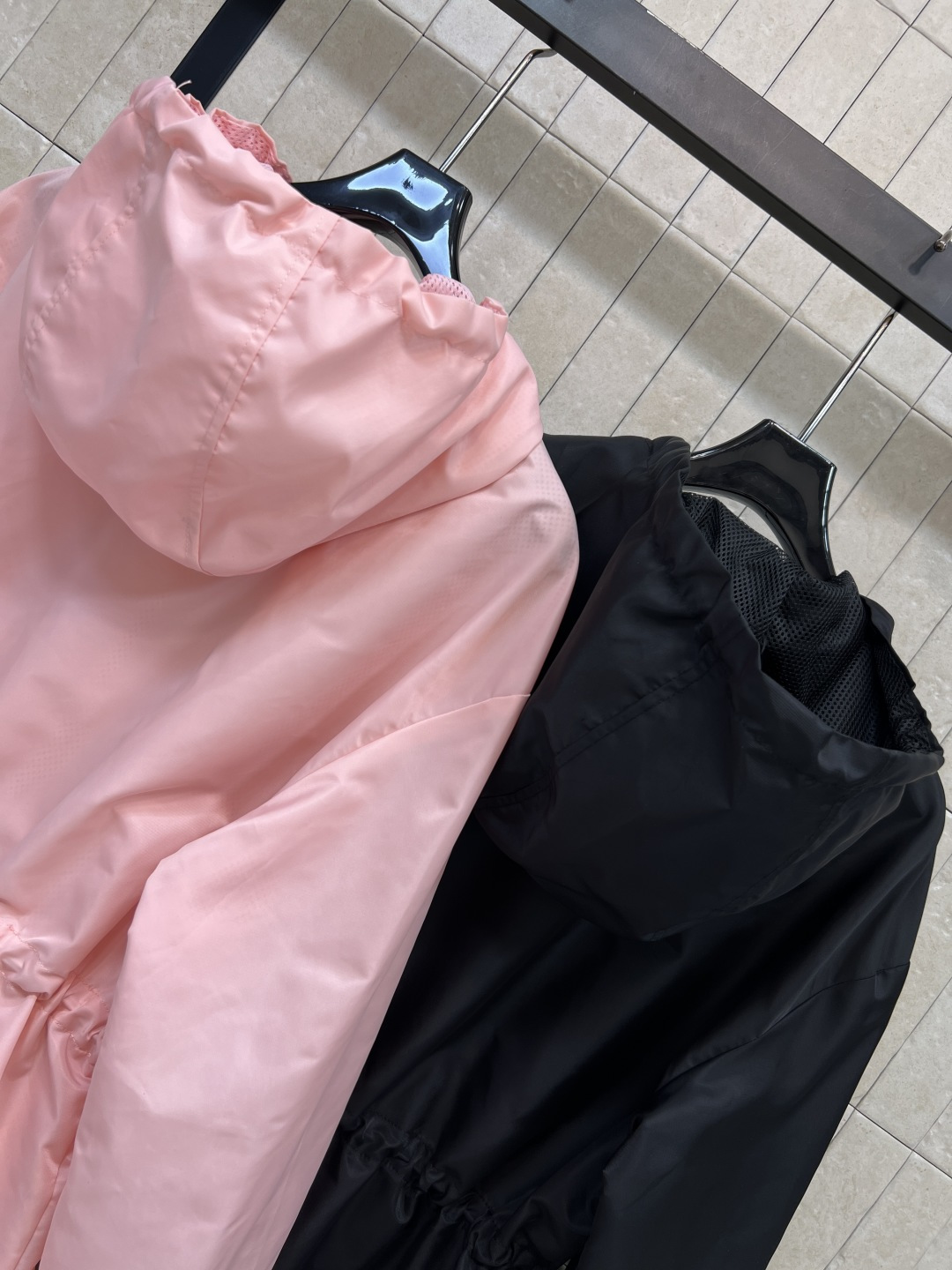 PD家 26春夏新款 连帽抽绳外套  防风透气  挺括有型  连帽+抽绳收腰设计  自由调节腰线  秒变