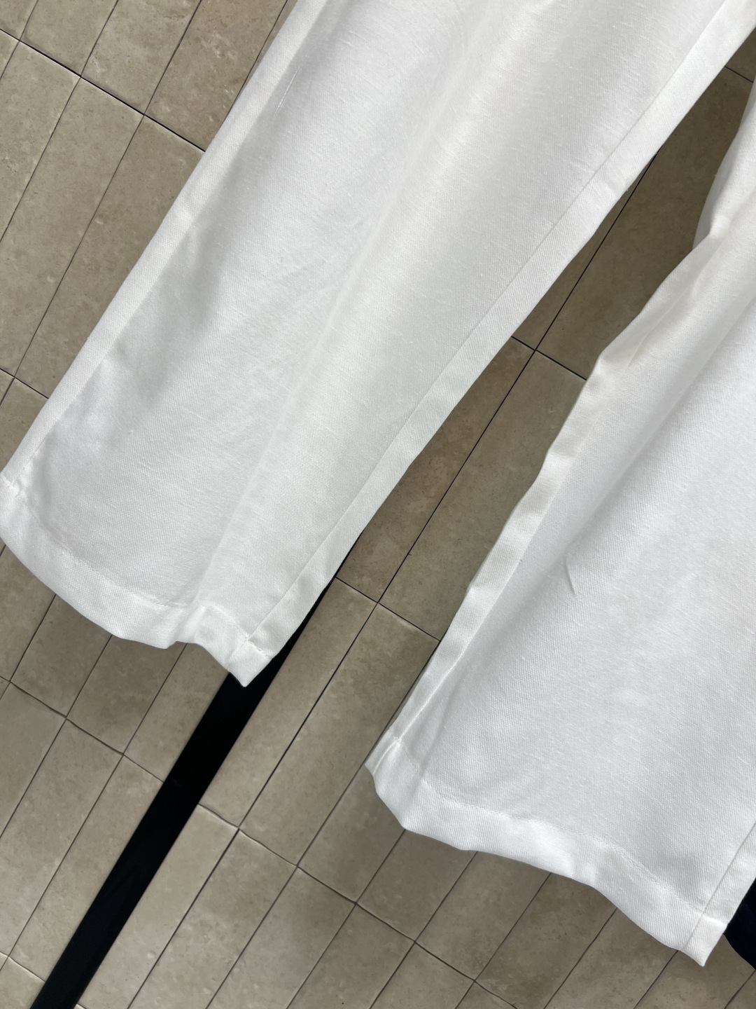 C家 26春夏新款 高腰阔腿裤 简约设计+多口袋 抽绳松紧腰 适合各种身材 直筒阔腿版型 修饰腿型 各种
