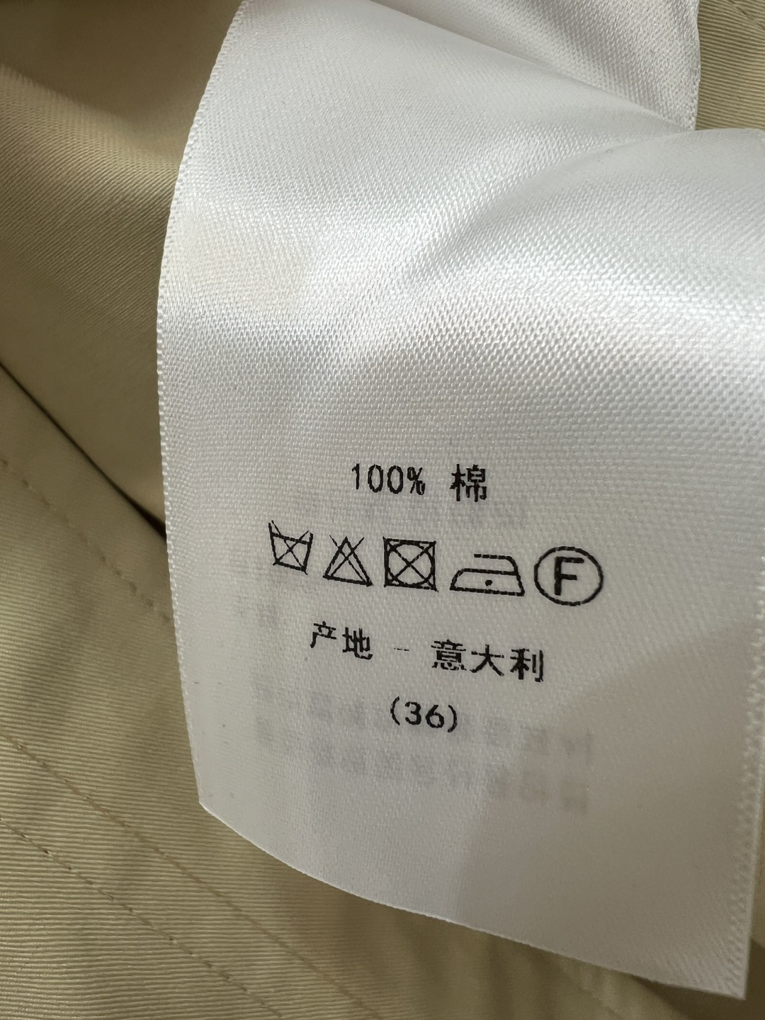 D家 26春夏新款 短袖衬衫连衣裙 经典翻领+利落排扣 纯棉透气面料 透气不闷汗 同色系腰带精准收腰 腰