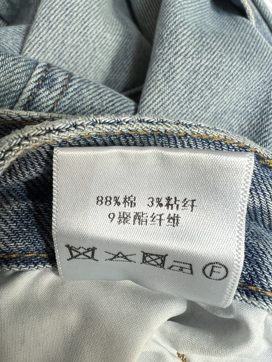 D家 26春夏新款 复古高腰阔腿牛仔裤 高腰直筒版型 修饰腿型显高显瘦 梨形身材友好 慵懒松弛感 双口袋