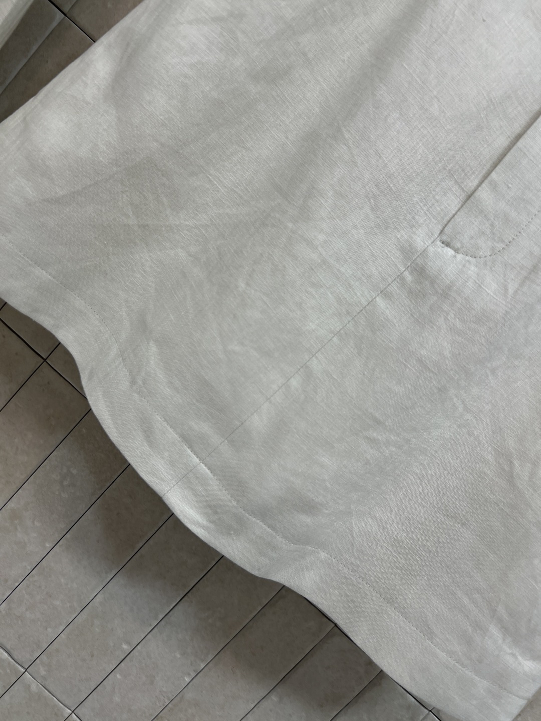 26春夏新款 长袖衬衫套装 翻领长袖衬衫+高腰短裙 利落工装口袋细节 简约线条勾勒利落气质 简约又精致 
