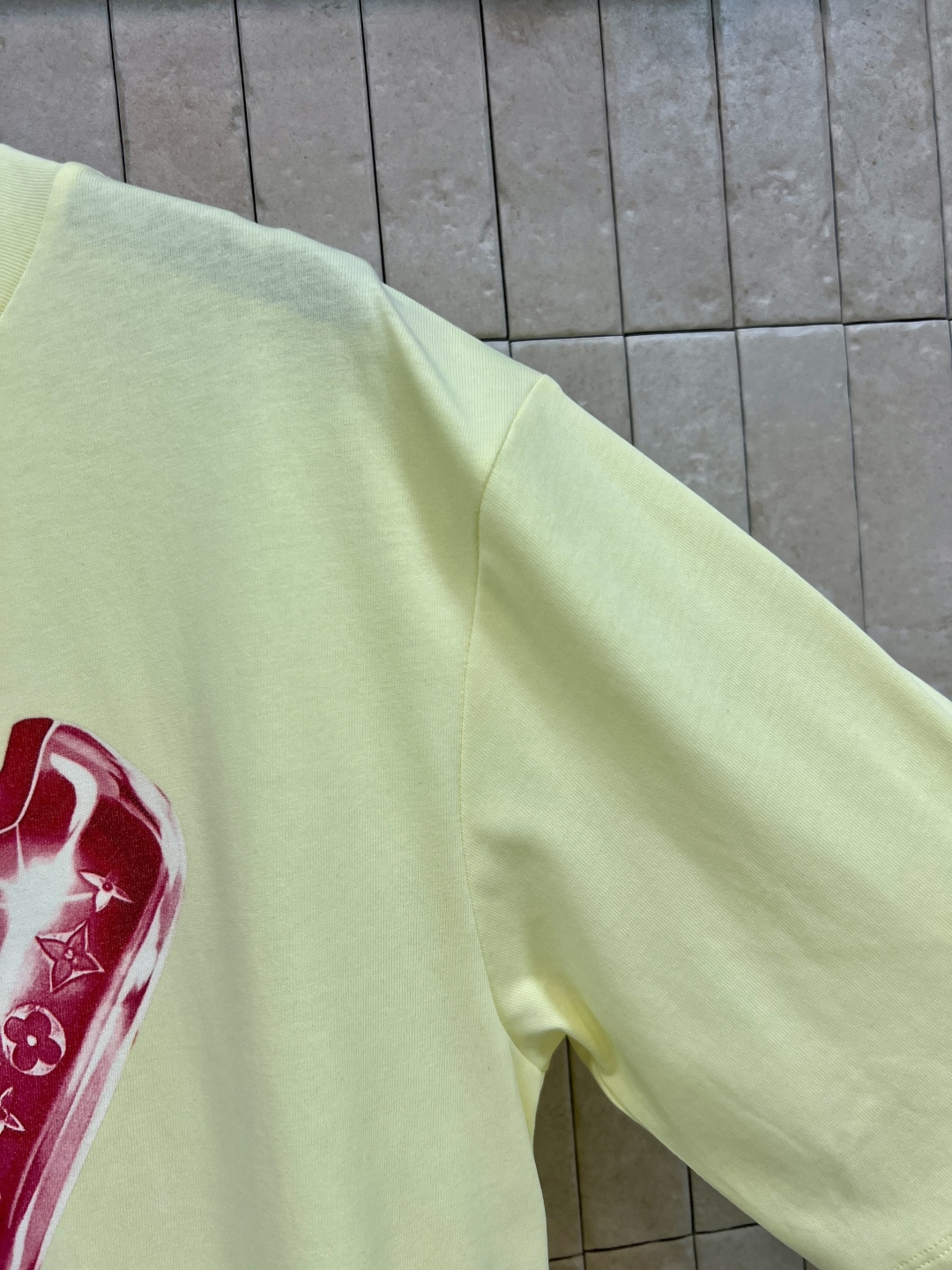 L家 26夏季新款 冰淇淋印花T恤​​ 纯棉面料 柔软透气 夏天穿超舒服 正面红色冰淇淋图案+经典老花元