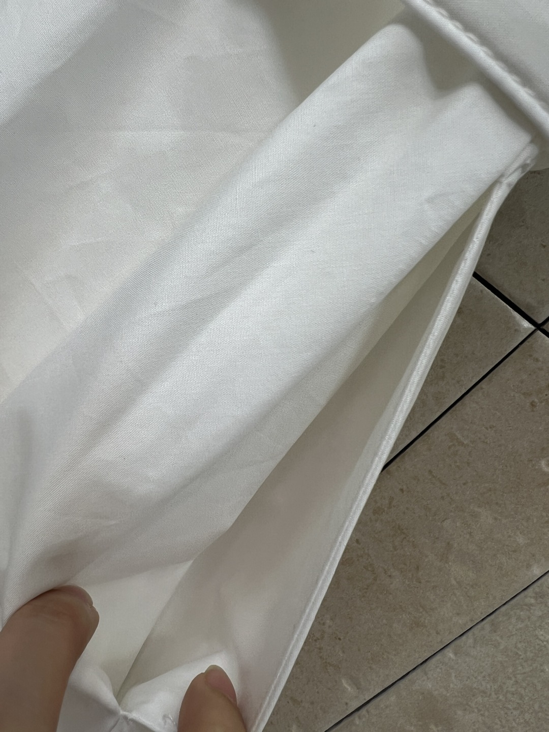 D家 26夏季新款 撞色翻领无袖衬衫裙 挺括棉质面料 版型立体不易皱 翻领+黑白撞色滚边 小细节点亮整体