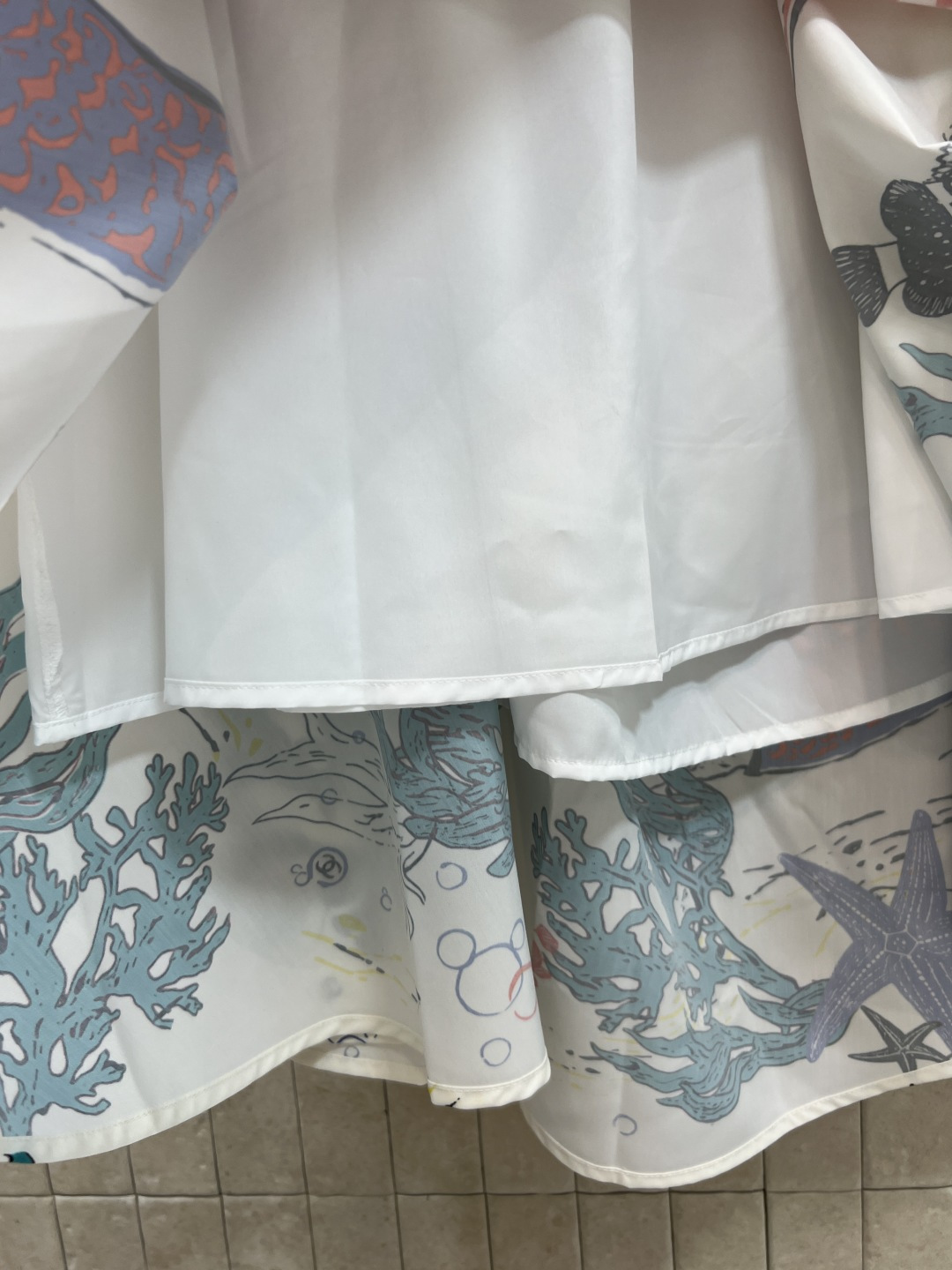 C家 26夏季新款 海星印花半裙 高腰字母腰头设计 利落显瘦 拉长腿部比例 面料垂坠感绝佳 宽松大伞摆版
