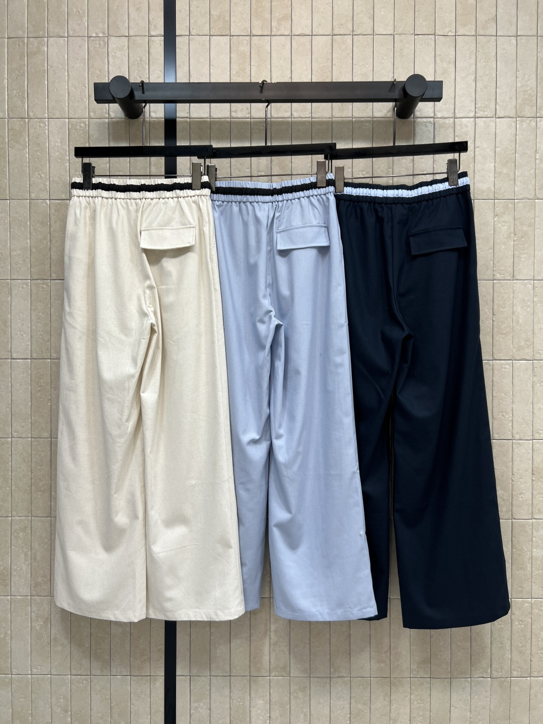 CE家 26夏季新款 抽绳撞色长裤 撞色条纹腰头+抽绳松紧设计 舒适不勒腰 简约小logo刺绣点缀 阔腿