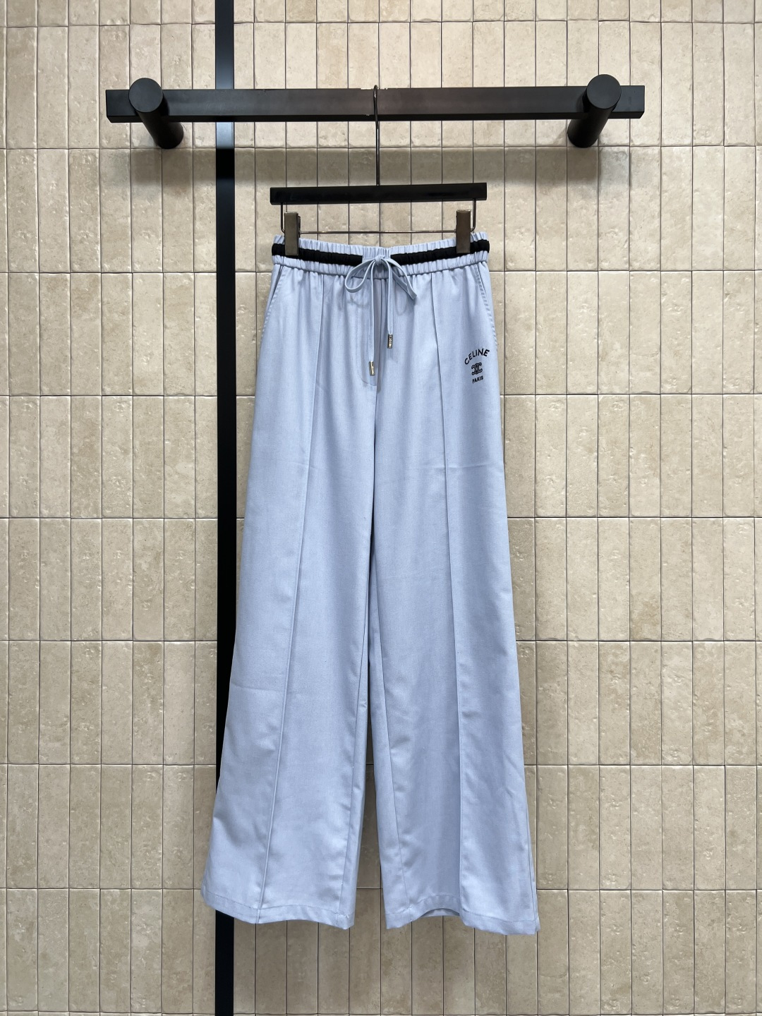 CE家 26夏季新款 抽绳撞色长裤 撞色条纹腰头+抽绳松紧设计 舒适不勒腰 简约小logo刺绣点缀 阔腿