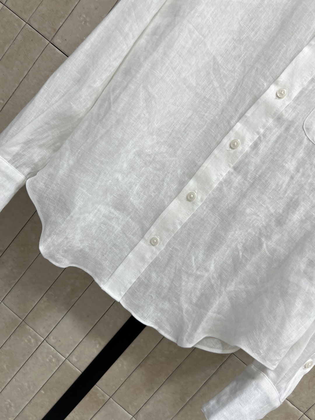 D家 26夏季新款 翻领长袖套装 翻领长袖+松紧腰短裤 采用棉麻面料 自带透气肌理感 落简约版型 口袋精