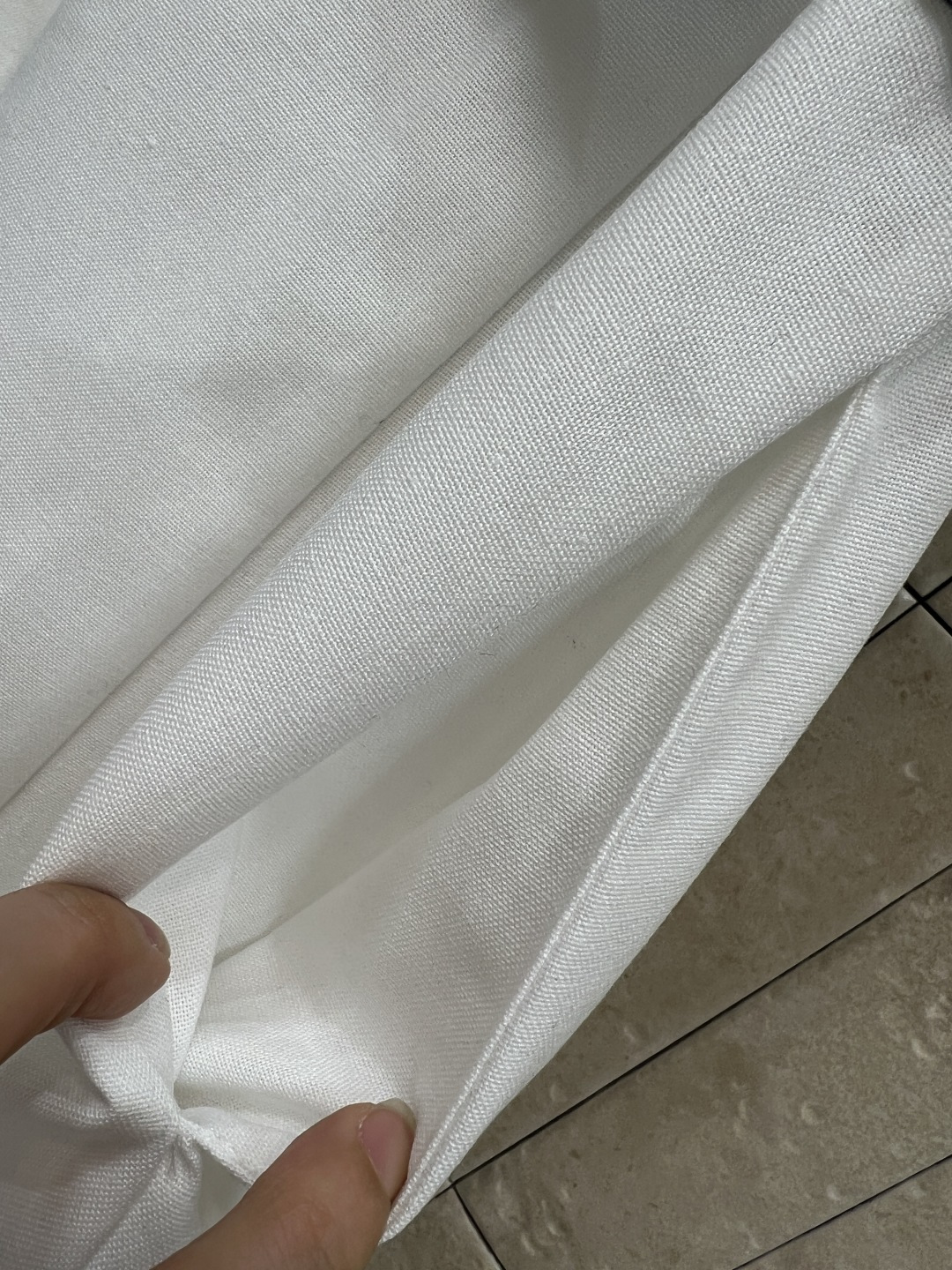 D家 26夏季新款 无袖衬衫连衣裙 棉麻混纺面料透气又舒适 夏天穿完全不闷 翻领+单排扣设计 腰带可调节