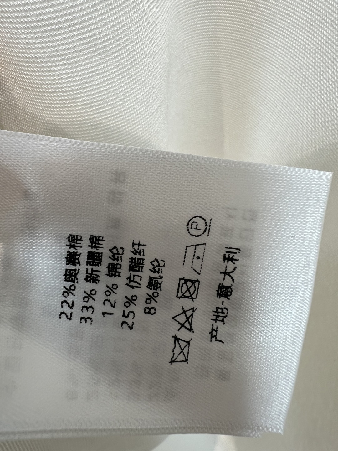 D家 26夏季新款 Polo领连衣裙 简约设计+经典翻领 三颗纽扣点缀 收腰A字版型 显瘦显高 面料柔软