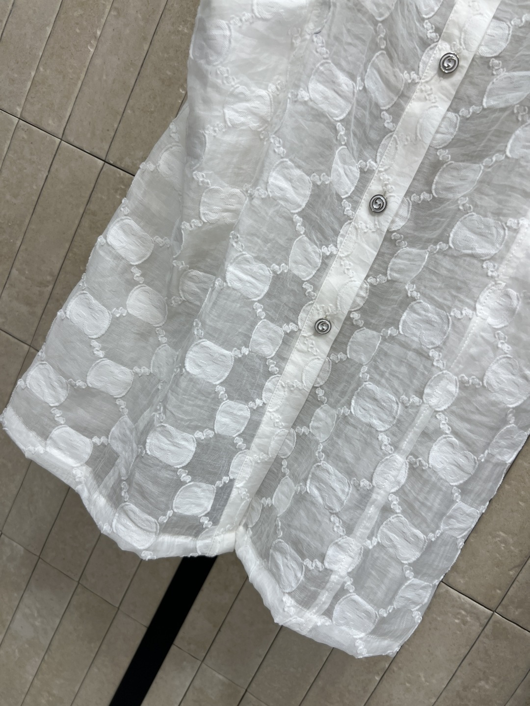 G家 26夏季新款 GG提花衬衫裙  无袖翻领设计 老花提花低调简约 自带辨识度却不张扬 同色系收腰设计