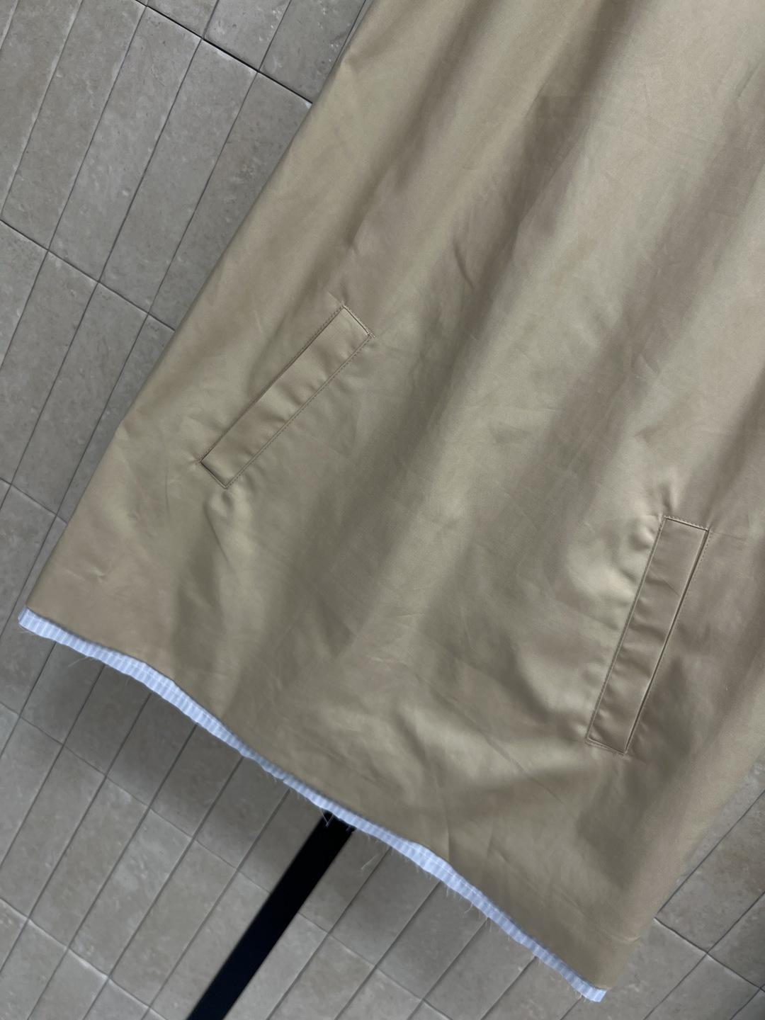 D家 26夏季新款 翻领无袖连衣裙 棉质面料 拼接蓝白条纹翻领，假两件设计超有层次感 胸前刺绣徽标 学院