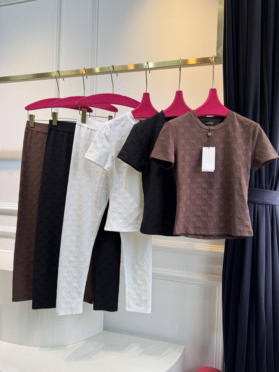 Gucci Cropped Knit Top Shorts Set