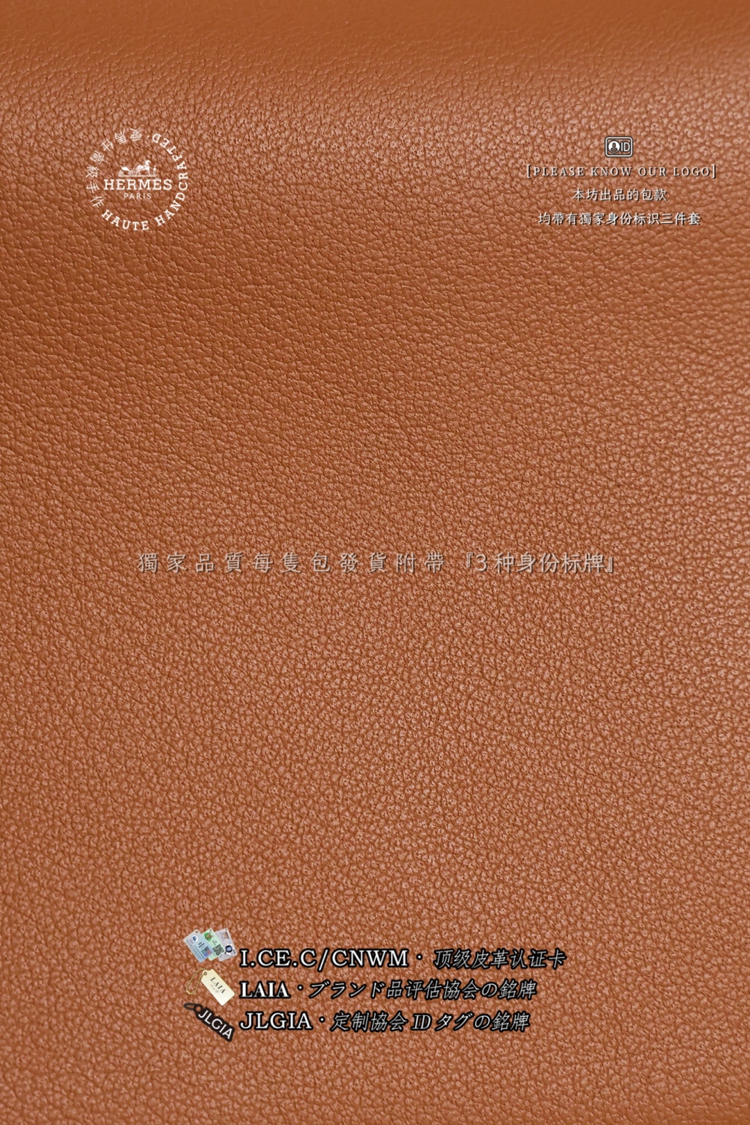 Swift 🐂丨金棕色
意大利RMG Pomari的皮革太绝了!
细腻纹理在阳光下泛着蜜糖光泽
摸起来像云朵般柔软
重点是可拆的子包!
金扣与金棕色皮料碰撞出复古质感
肩带调节后当腰包超显比例
日常轻微剐蹭根本不怕
——————
The leather of RMG Pomari in Italy is amazing!
The delicate texture shines with honey in the sun.
It feels as soft as clouds.
The key is the removable sub-bag!
The gold buckle collides with the golden-brown leather to create a retro texture.
After adjusting the shoulder strap, the waist bag is over-proportioned.
I'm not afraid of daily slight rubbing at all.