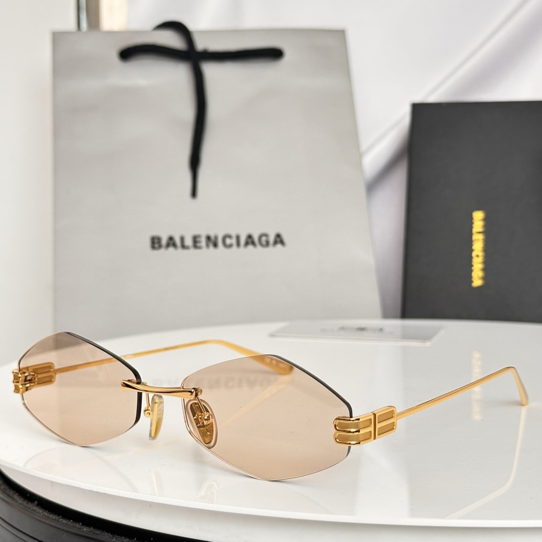 ‼️BALENCIAG*巴黎*世家⚜️⚜️⚜️MODEL：BB0811S⚜️⚜️⚜️SIZE：59口18