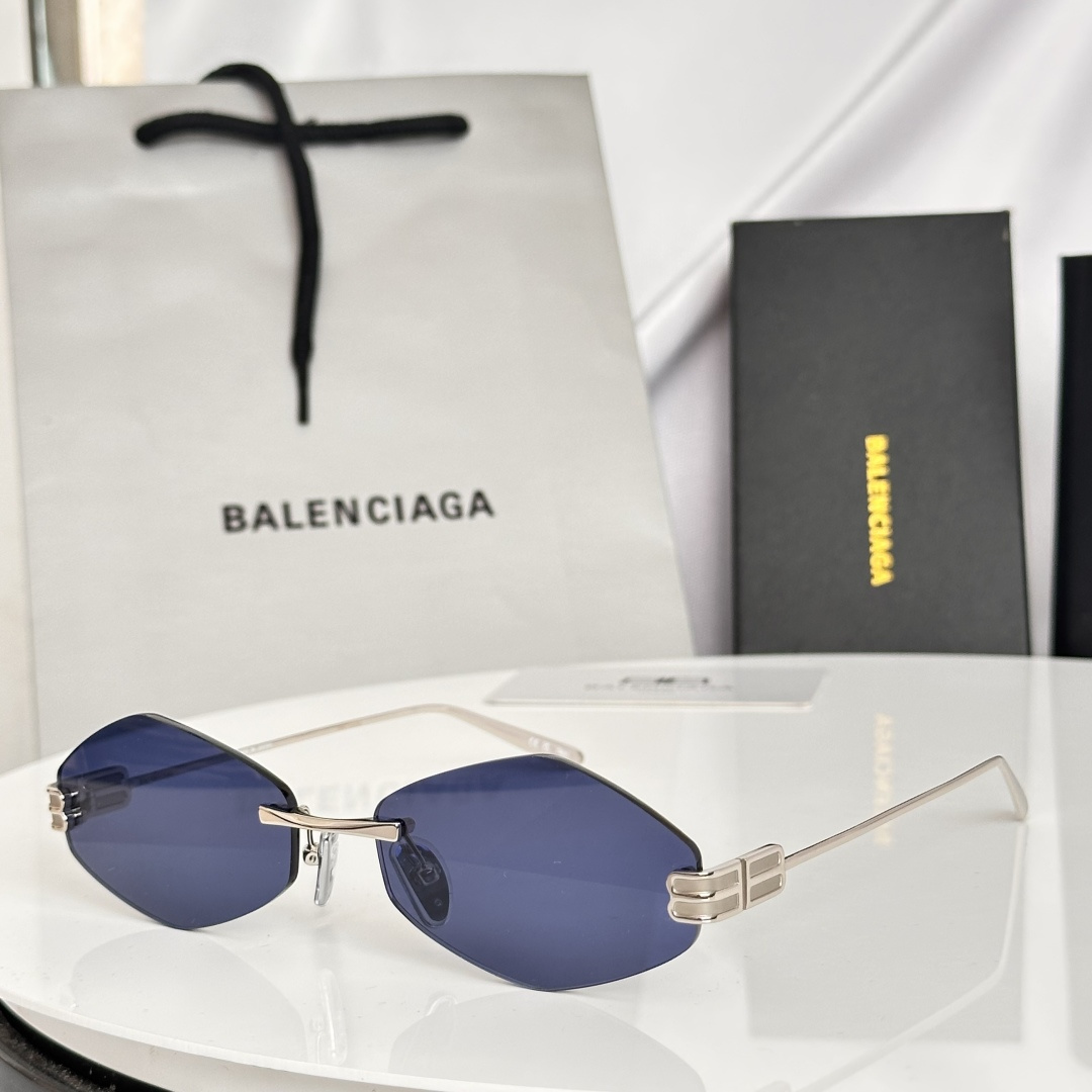 ‼️BALENCIAG*巴黎*世家⚜️⚜️⚜️MODEL：BB0811S⚜️⚜️⚜️SIZE：59口18