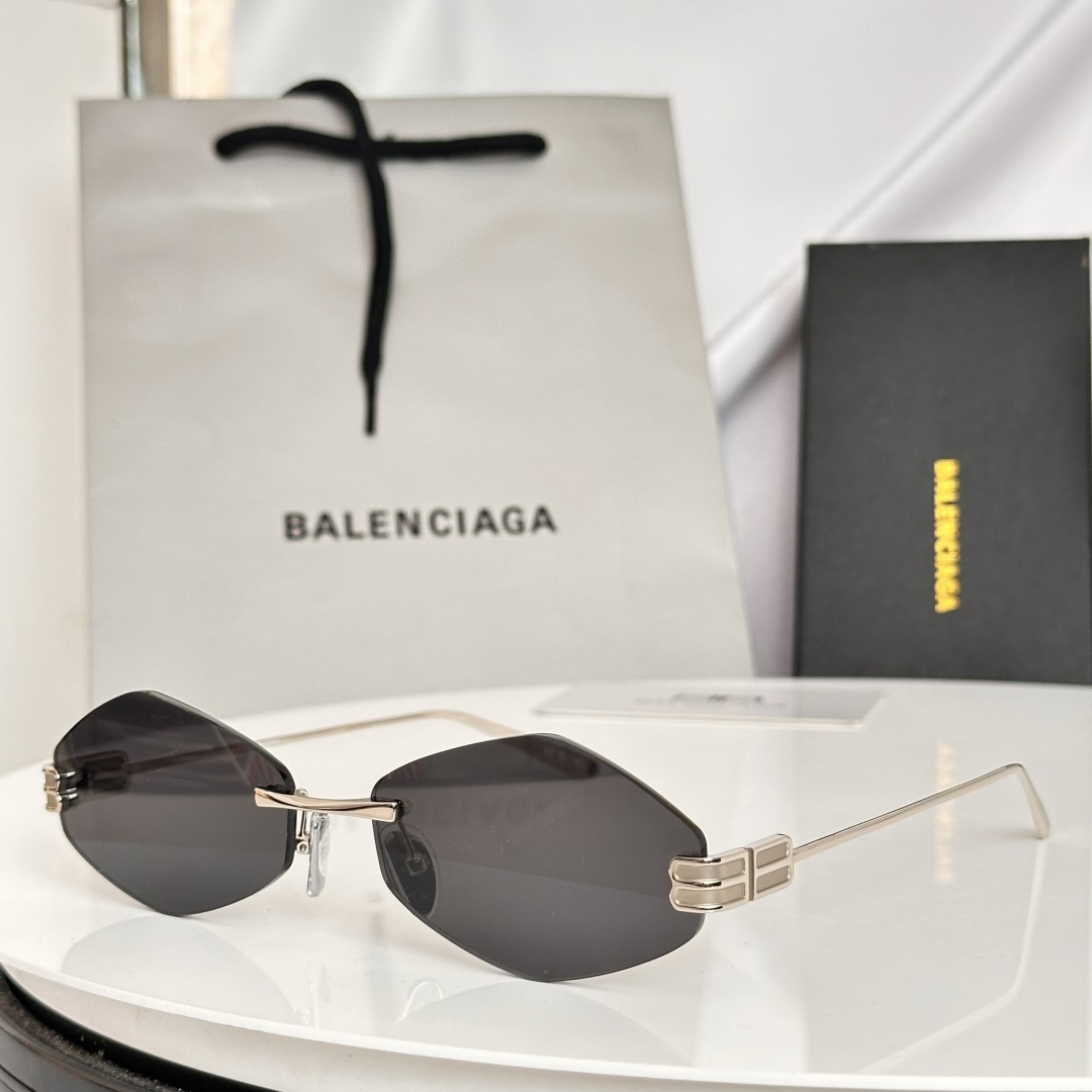 ‼️BALENCIAG*巴黎*世家⚜️⚜️⚜️MODEL：BB0811S⚜️⚜️⚜️SIZE：59口18