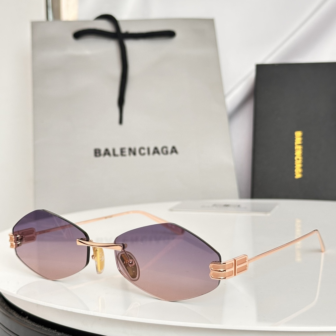 ‼️BALENCIAG*巴黎*世家⚜️⚜️⚜️MODEL：BB0811S⚜️⚜️⚜️SIZE：59口18