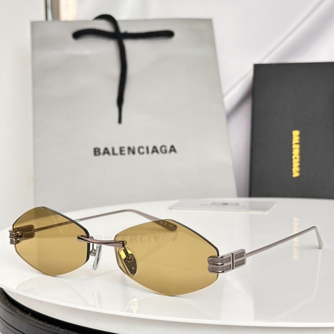 ‼️BALENCIAG*巴黎*世家⚜️⚜️⚜️MODEL：BB0811S⚜️⚜️⚜️SIZE：59口18