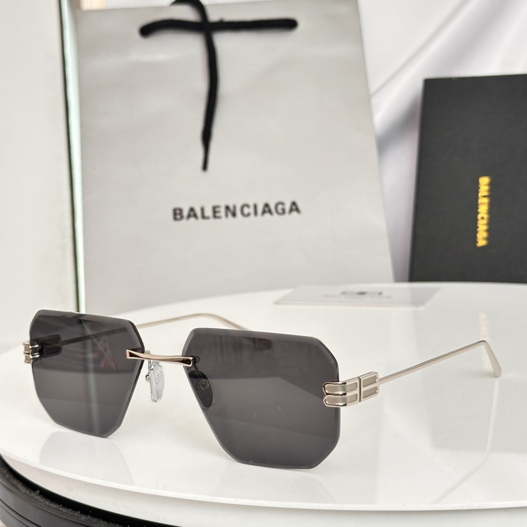 ‼️BALENCIAG*巴黎*世家⚜️⚜️⚜️MODEL：BB0810S⚜️⚜️⚜️SIZE：60口18