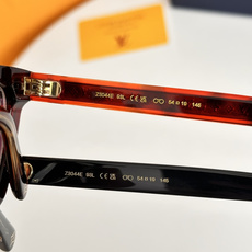 ‼️LOUIS VITTO*LV Aura Square太陽眼鏡是路易威登彰顯精湛工藝及標誌性格調的傑作 ‼️LOUIS VITTO*LV Aura Square太陽眼鏡是路易威登彰顯精湛工藝及標誌性格調的傑作