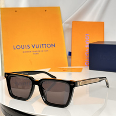 ‼️LOUIS VITTO*LV Aura Square太陽眼鏡是路易威登彰顯精湛工藝及標誌性格調的傑作 ‼️LOUIS VITTO*LV Aura Square太陽眼鏡是路易威登彰顯精湛工藝及標誌性格調的傑作