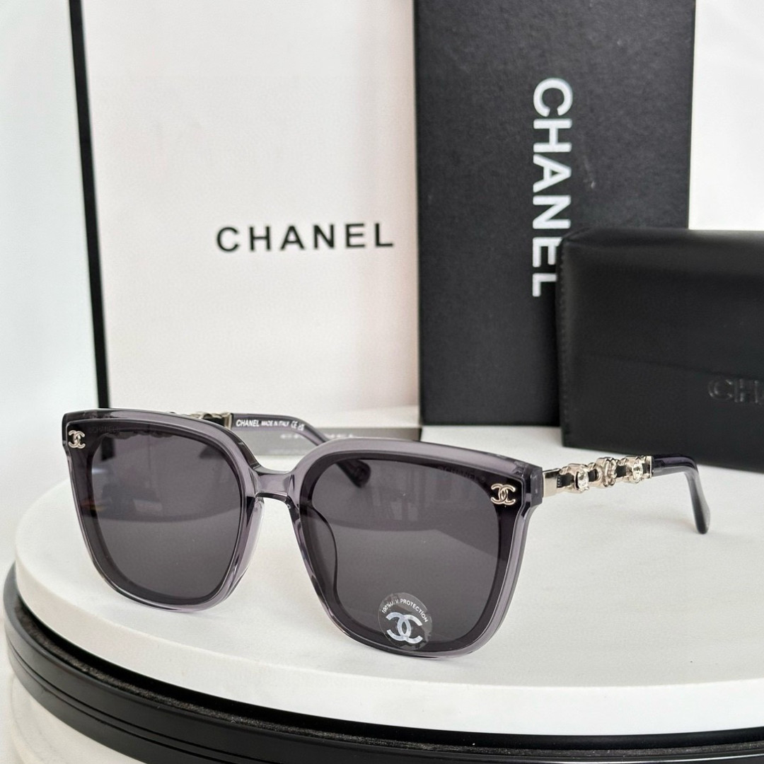 CHANEL Sunglasses