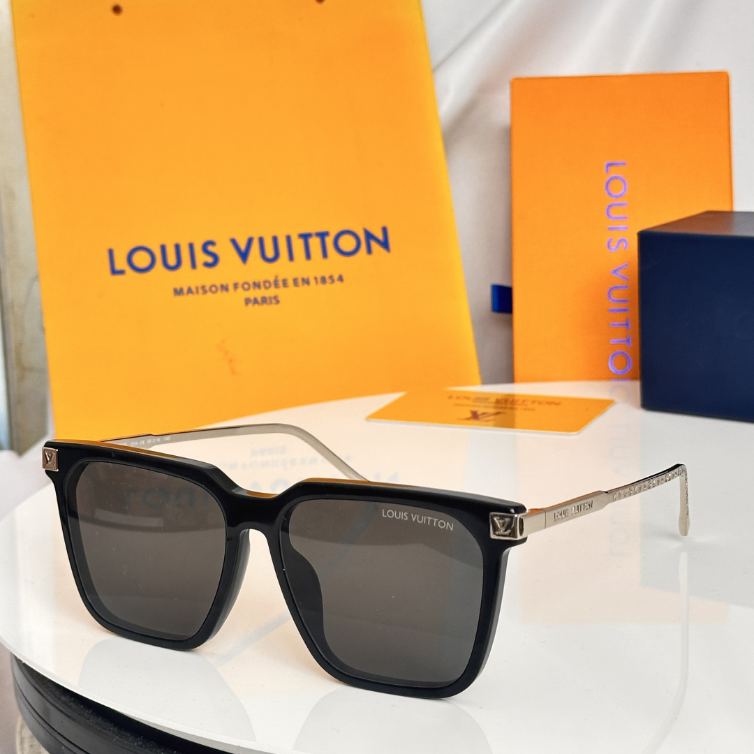 Louis Vuitton Sunglasses   LV 