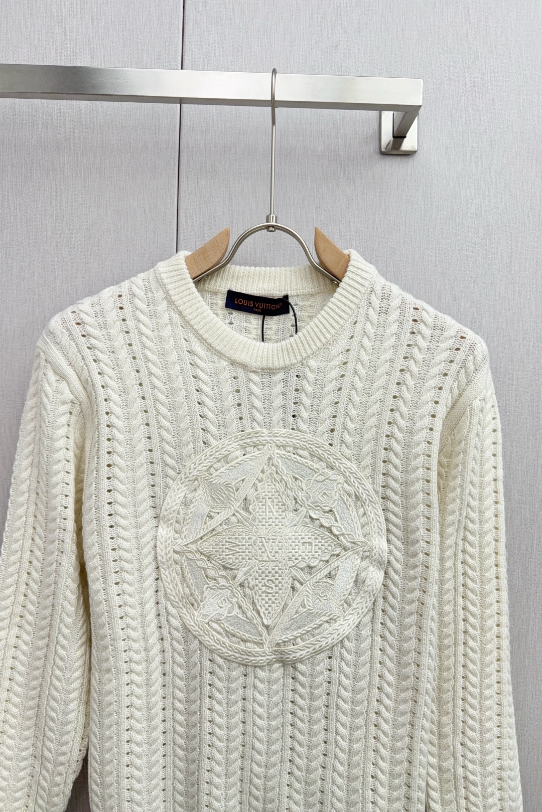 Luxurious Louis Vuitton Fall/Winter Collection: Fashionable, Functional, and Exclusive! - 图片 3