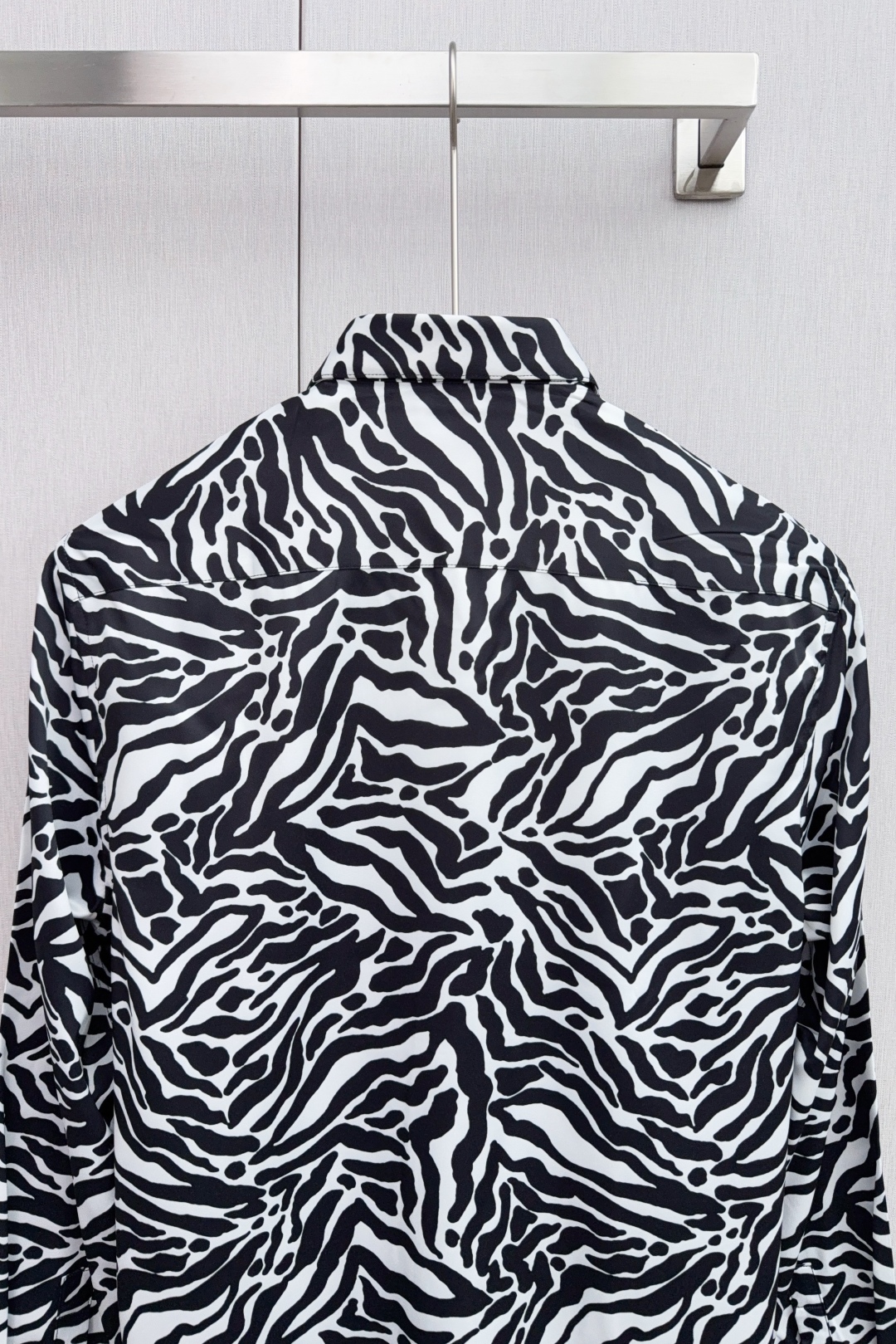 “St. Roland: High-Quality Natural Cotton Shirt for Spring Fashion” - 图片 9