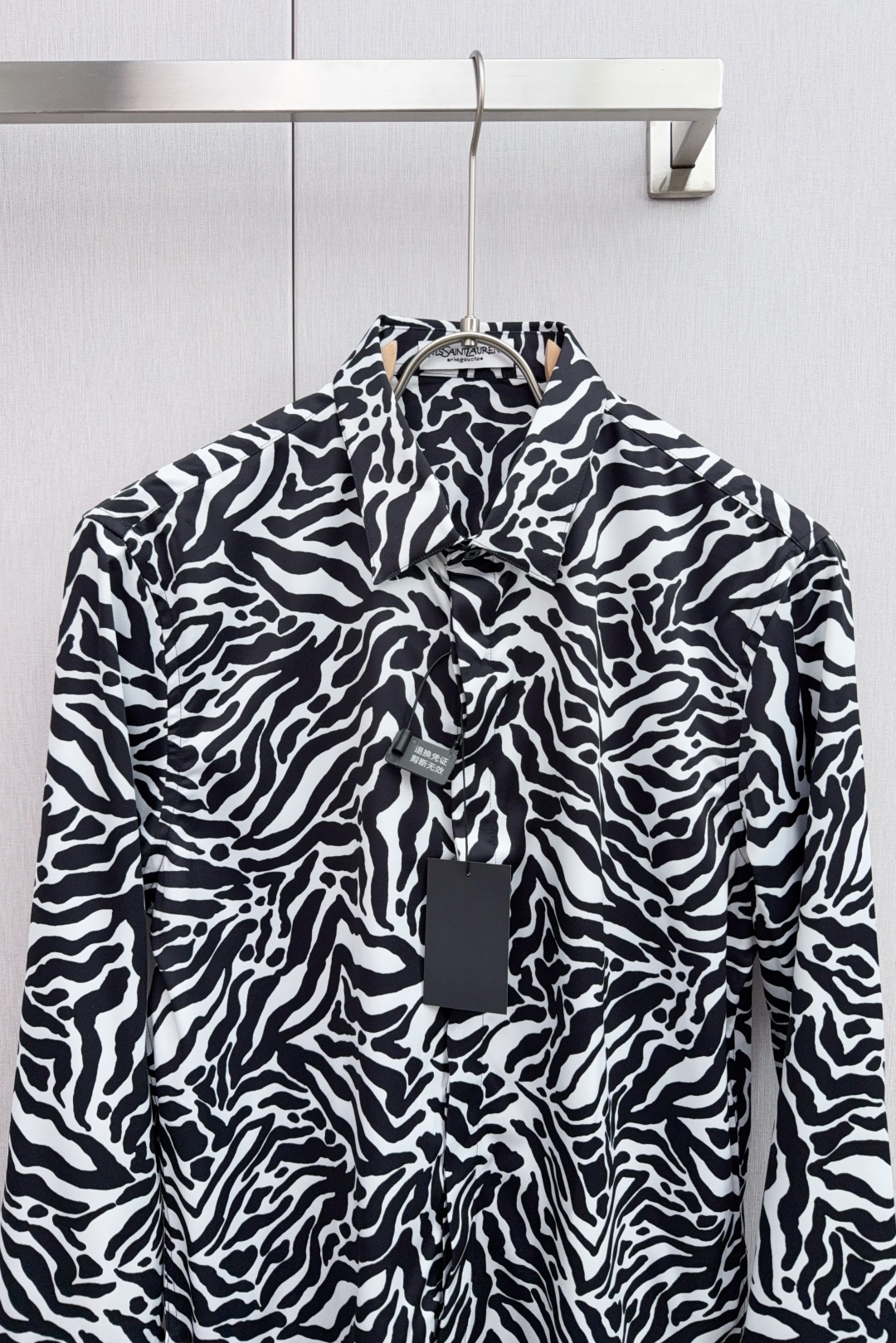 “St. Roland: High-Quality Natural Cotton Shirt for Spring Fashion” - 图片 3