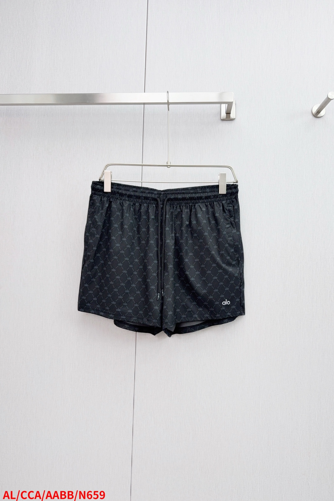 NO:444962,N659 ALAlo 2025SS spring and summer new jogging sports quick-dry shorts, the most casual fashion aesthetic, original pants with casual and versatile upper body, casual and lazy style, high-end customized quick-drying fabric, customized craftsmanship, classic logo full of print, full of comfort. High-end and atmospheric, can match all T-shirts. Size M-3XL complete three standards, shorts, tees, t-shirt, alexander wang19860909N659 ALAlo 2025SS春夏季新款慢跑运动速干短裤,最休闲的时尚美学,原版裤型上身休闲百搭、随性慵懒范,高级定制速干面料,订制工艺 经典logo满印,舒适感爆棚.高端大气,可通搭一切T恤.尺码M-3XL 三标齐全,,shorts,tees，t-shirt,alexander wang,Men's clothing