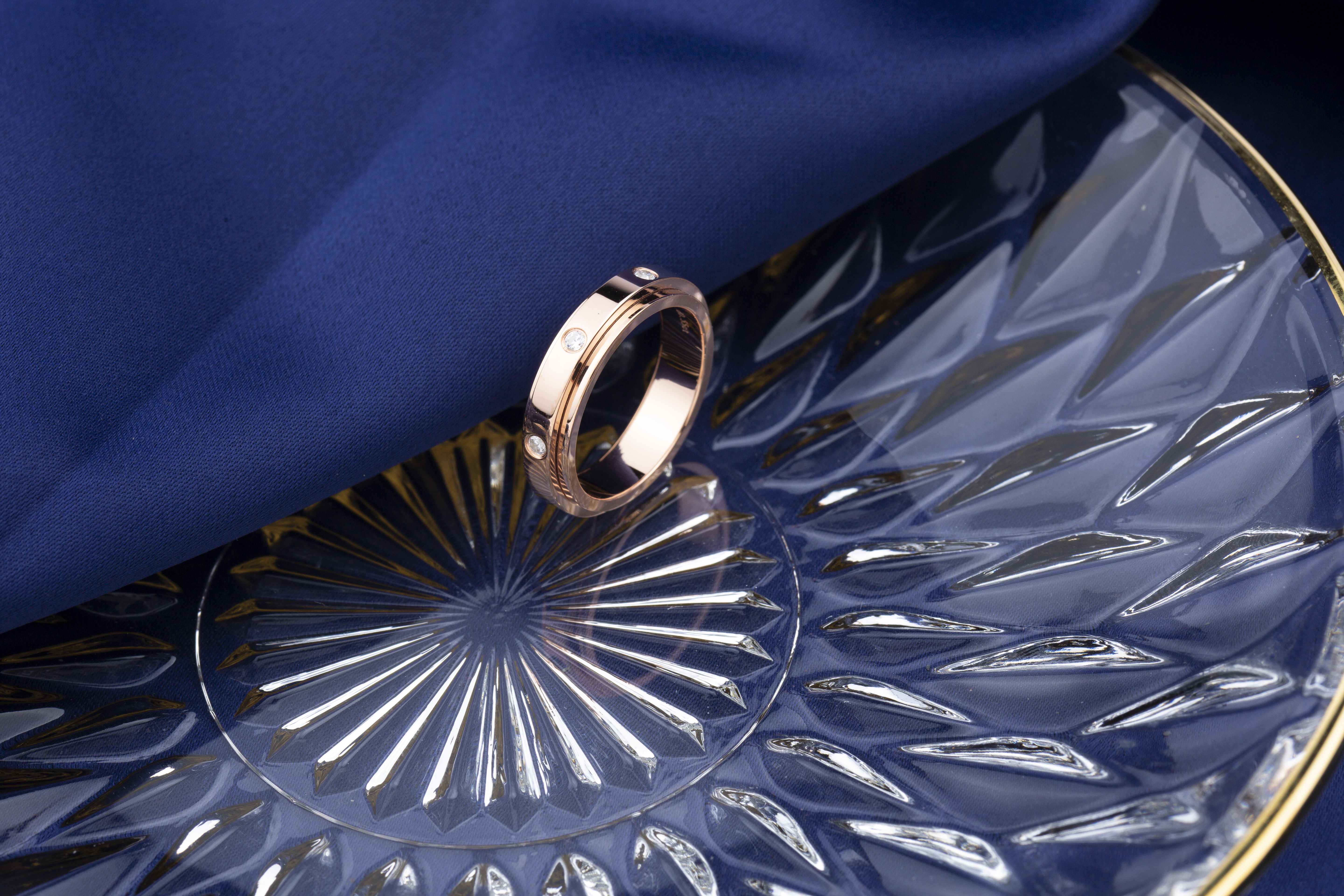 高版本伯爵运转戒子   满钻💰270 七钻💰260 单钻💰260     （6-7-8码）