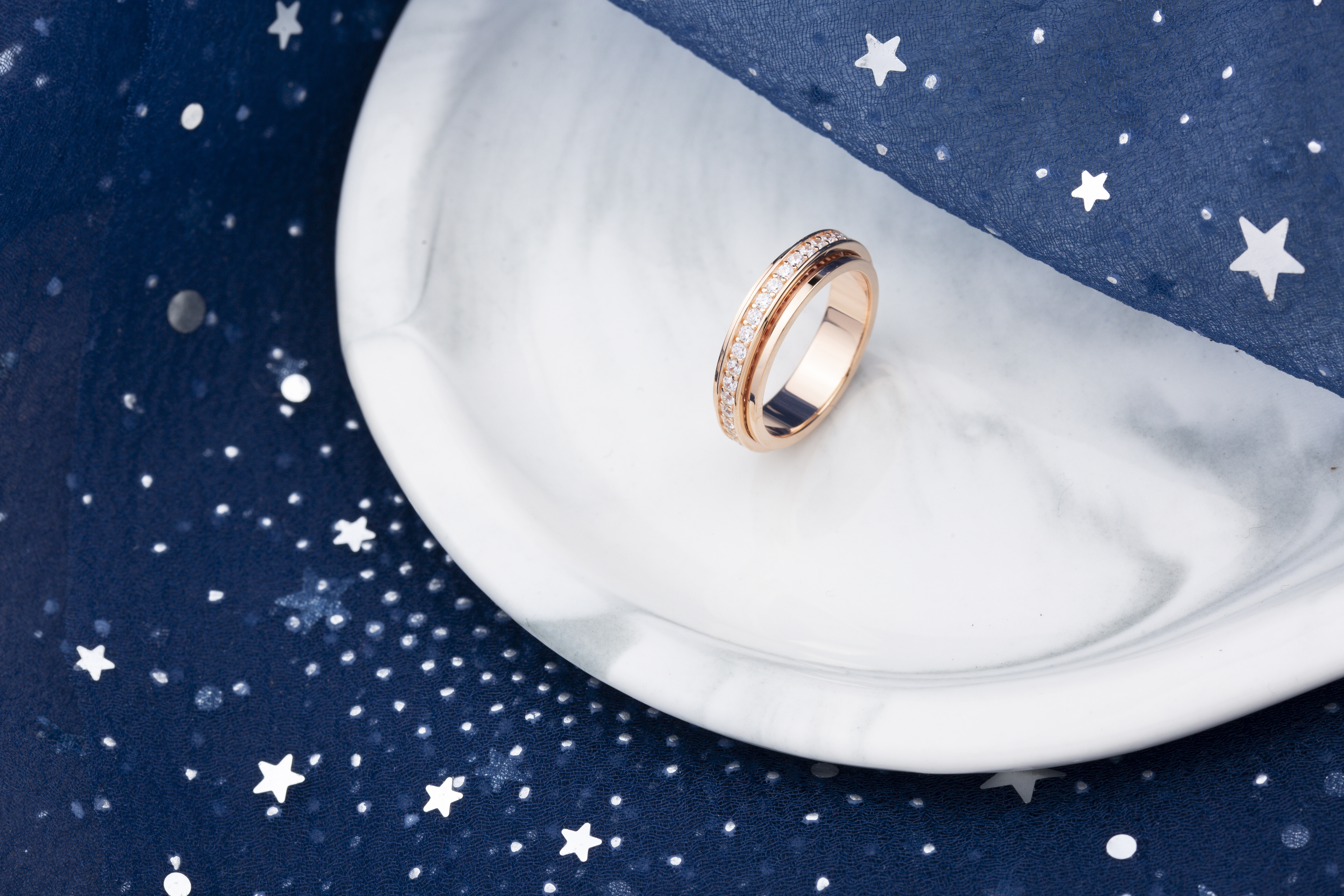 高版本伯爵运转戒子   满钻💰270 七钻💰260 单钻💰260     （6-7-8码）